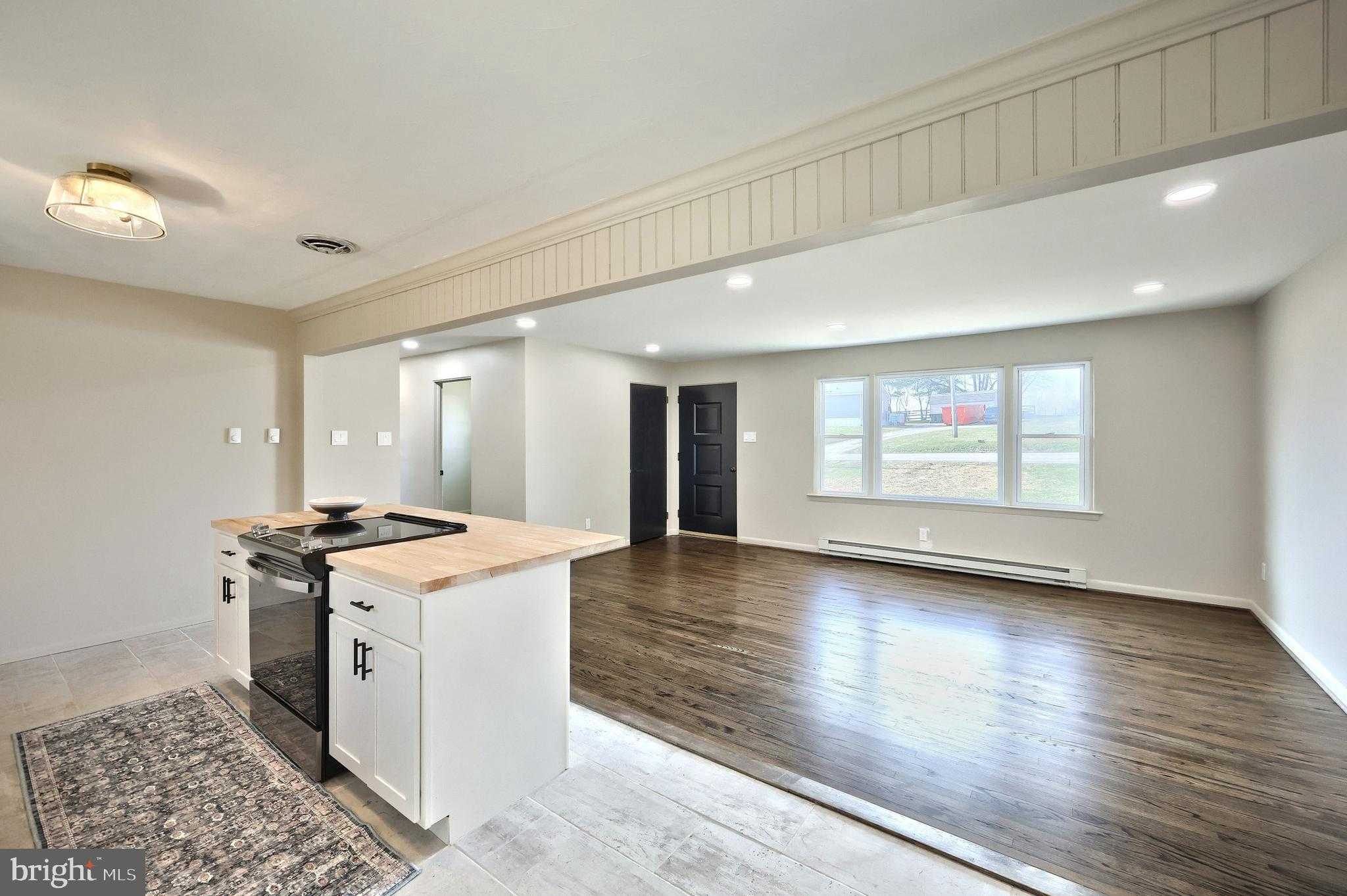 880 Springvale Rd photo 14