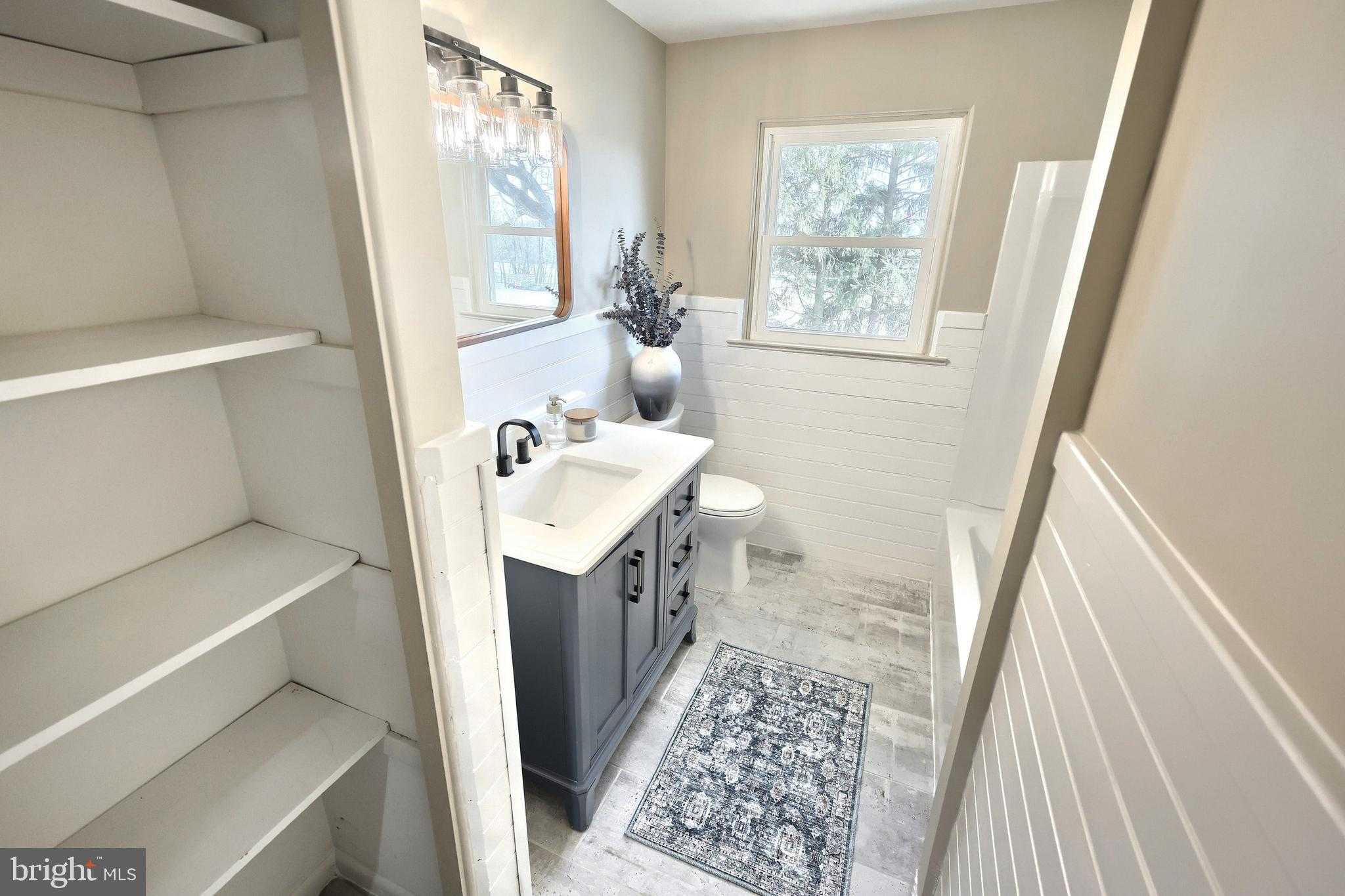 880 Springvale Rd photo 20