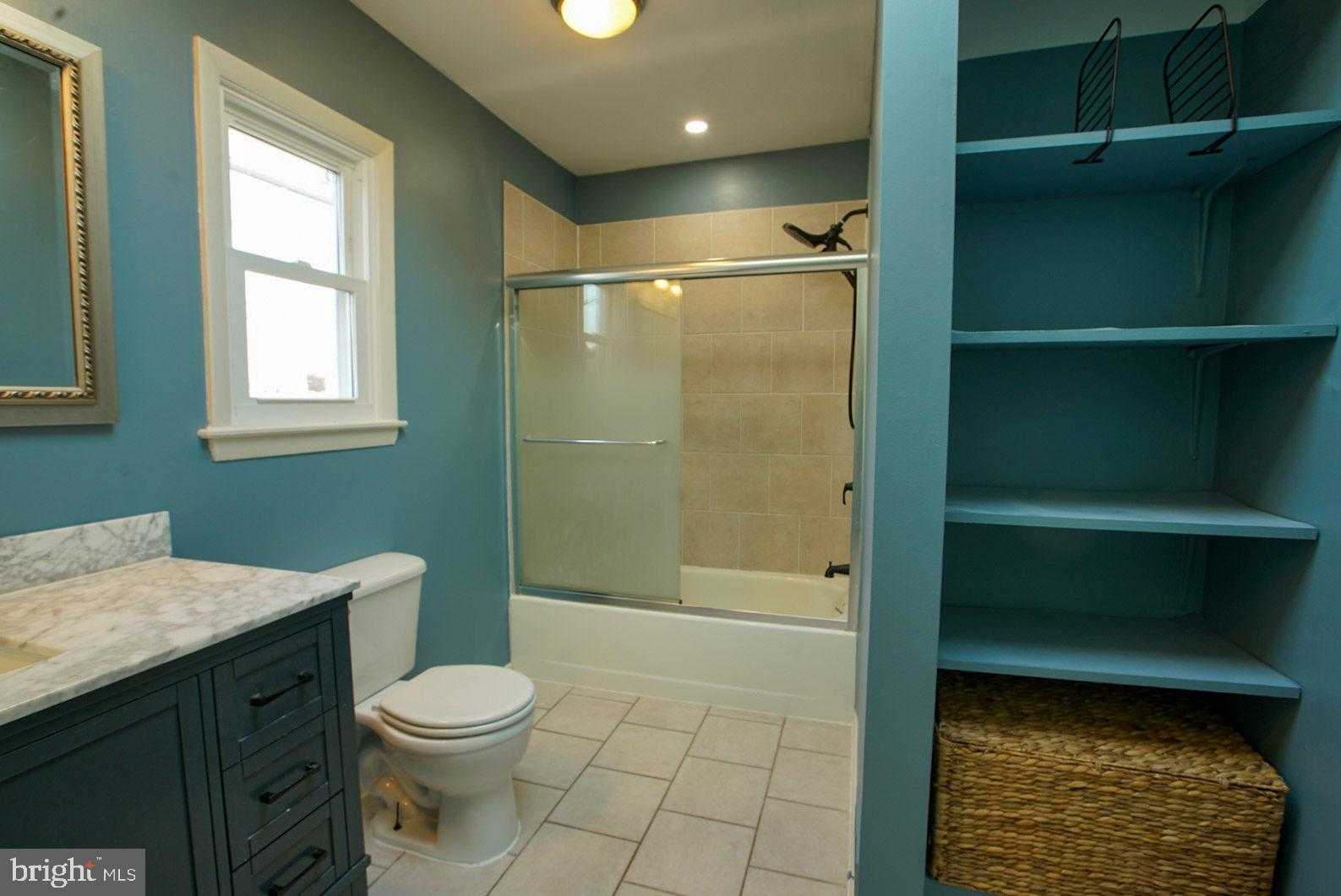 2518 E Fairmount Ave photo 25