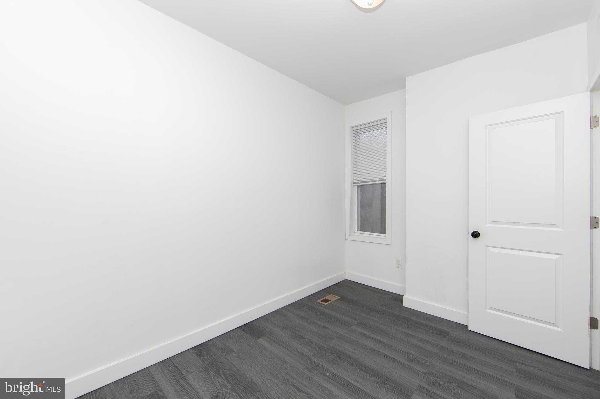 2526 N Jessup St photo 16