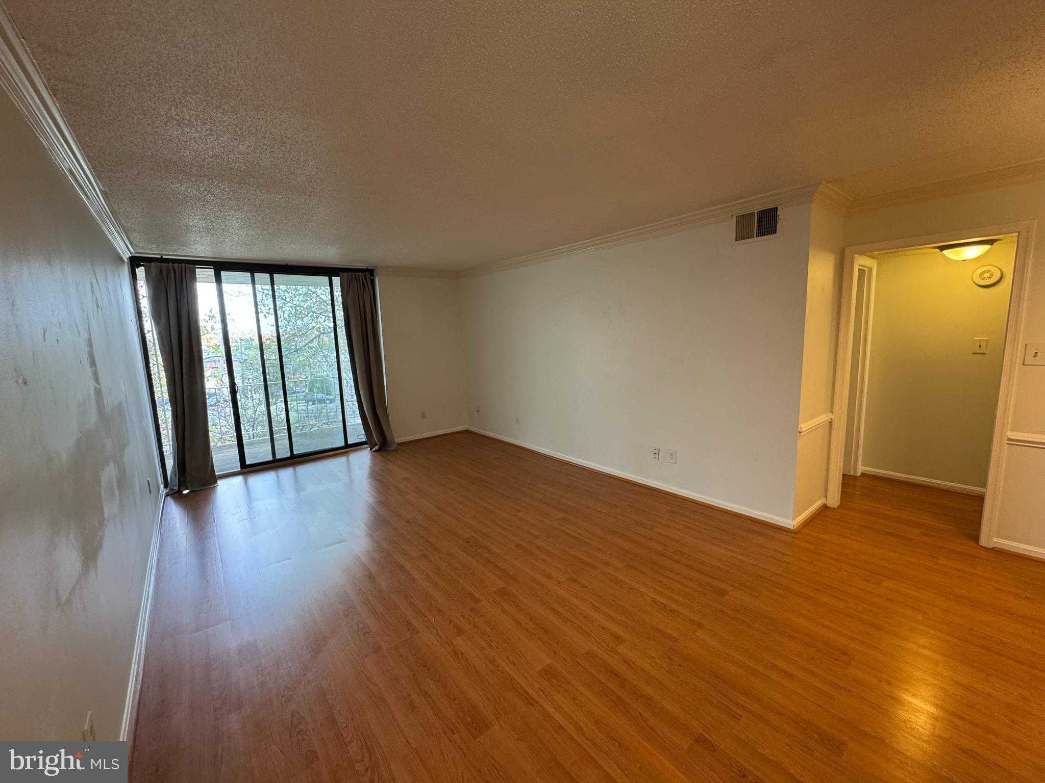 3101 Patrick Henry Dr Apt 132 photo 5