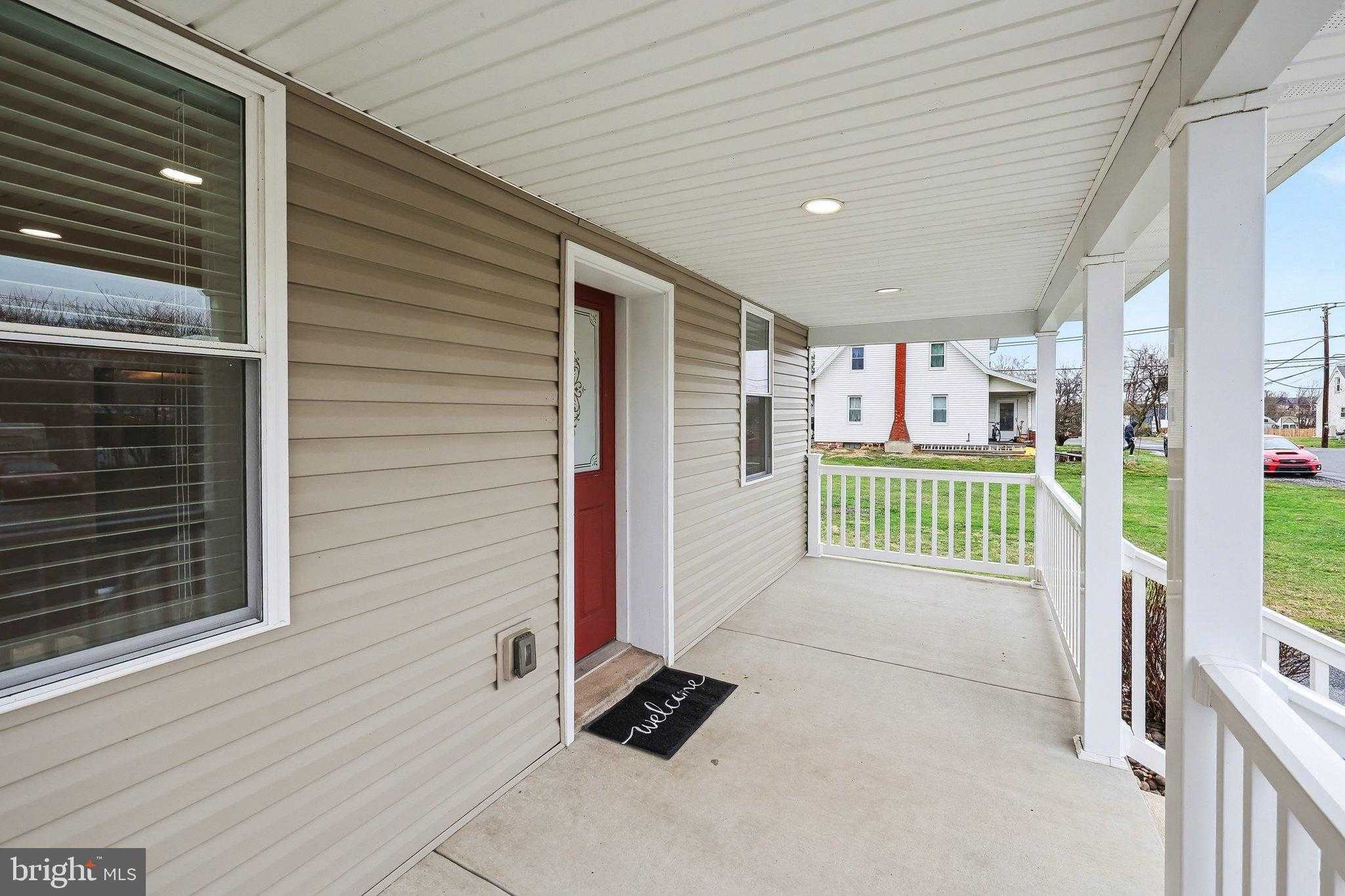 105 Hutton Rd photo 4