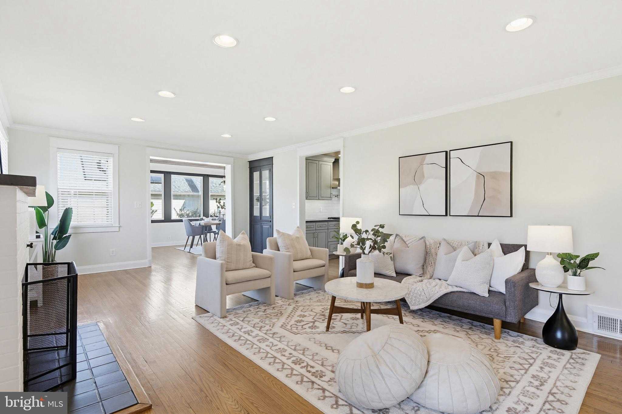 2107 Edmondson Ave photo 4