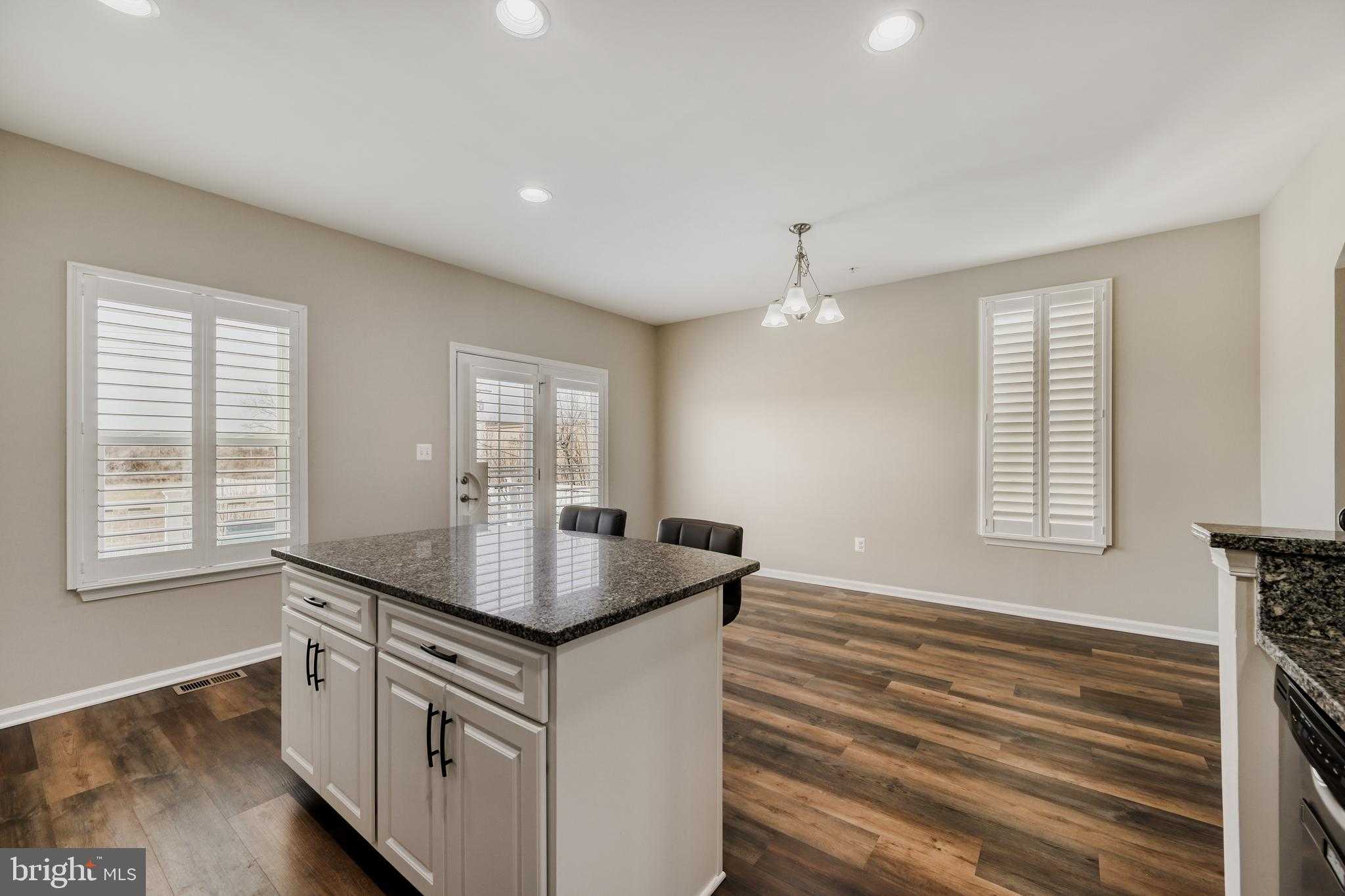 8201 Seaworthy Way photo 9