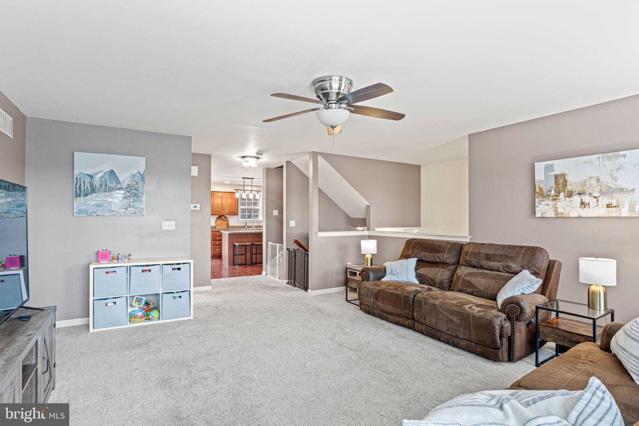 174 Old Schoolhouse Ln photo 9