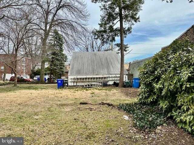 301 Central Ave photo 39