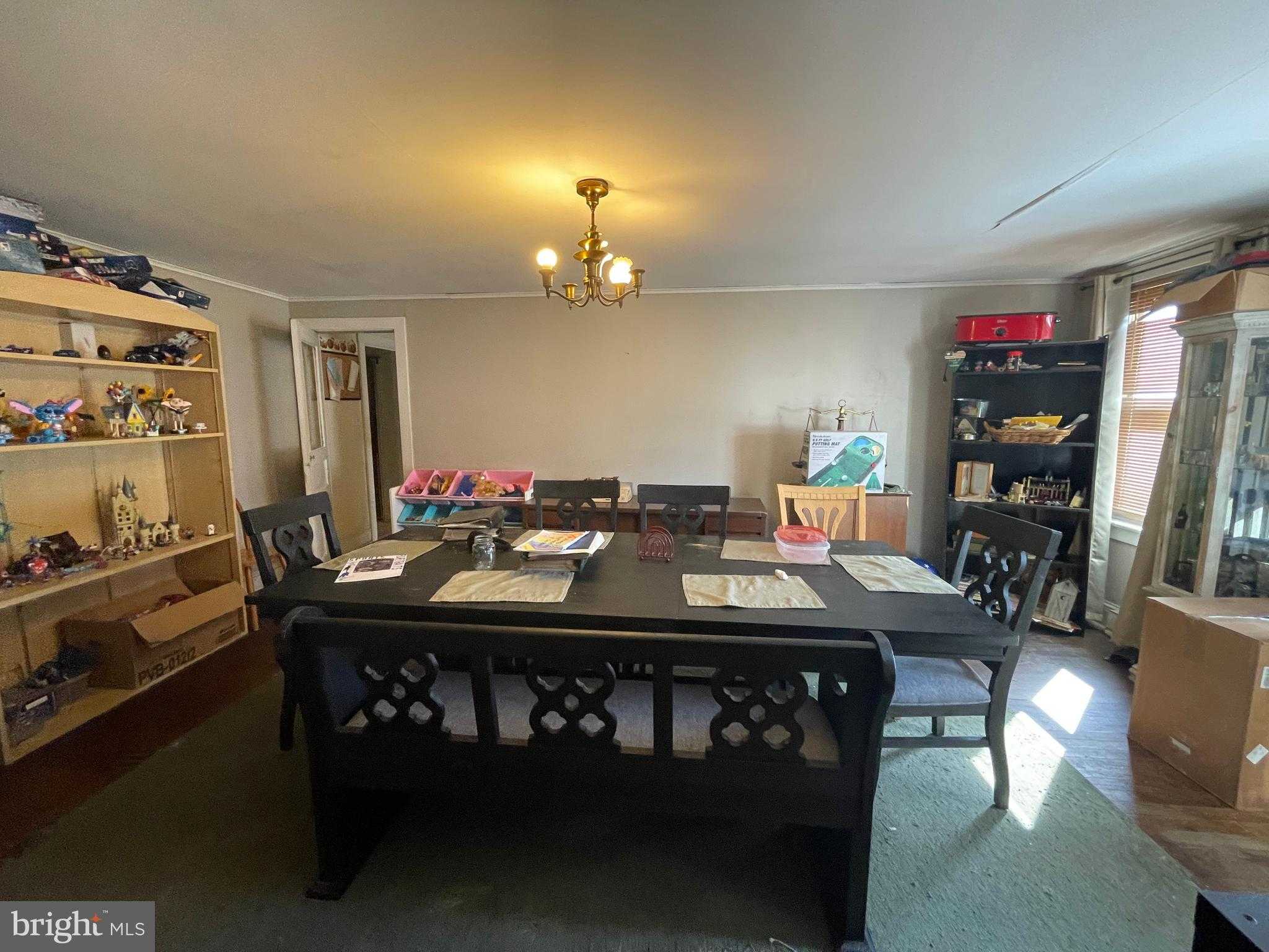 340 Sunbury St photo 19