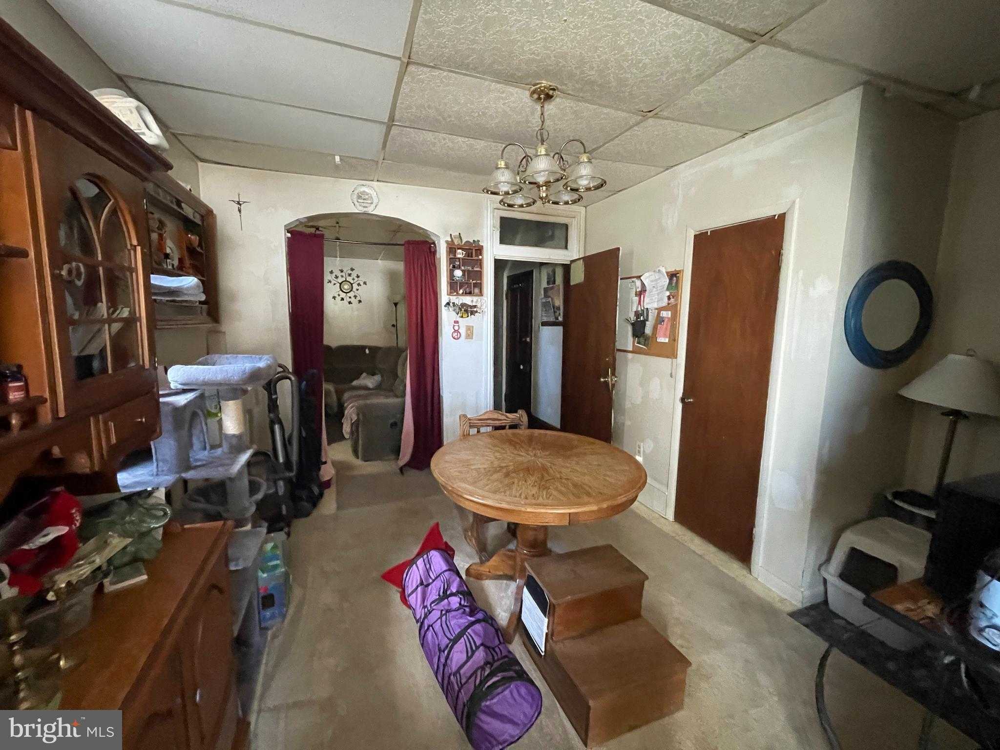 340 Sunbury St photo 28