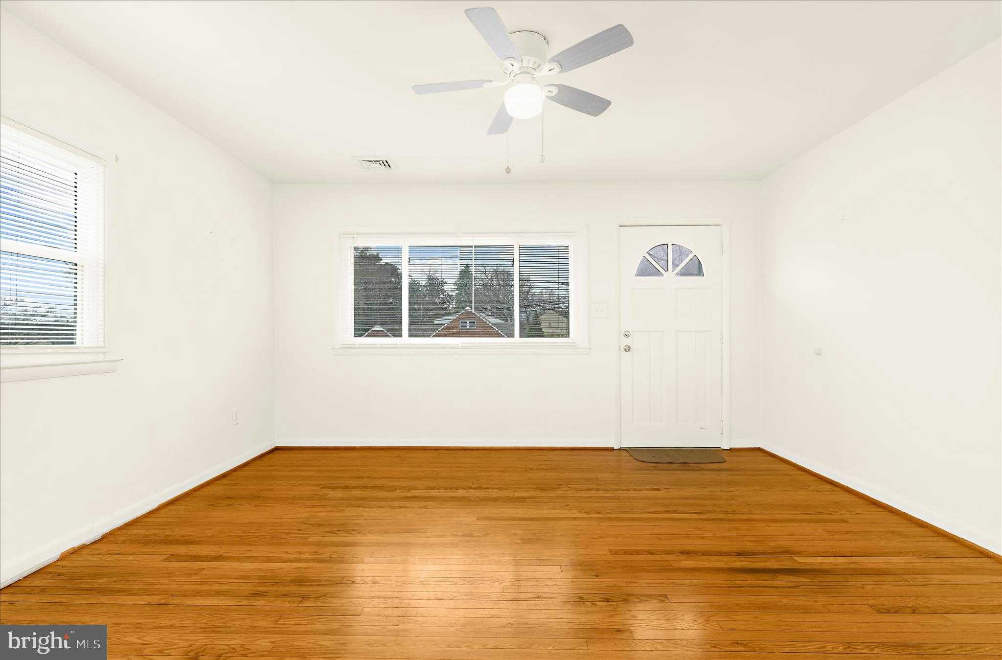 8229 Fort Smallwood Rd photo 7