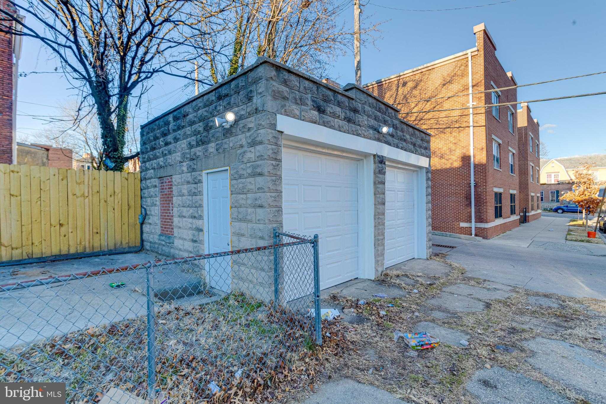 1534 Homestead St photo 46