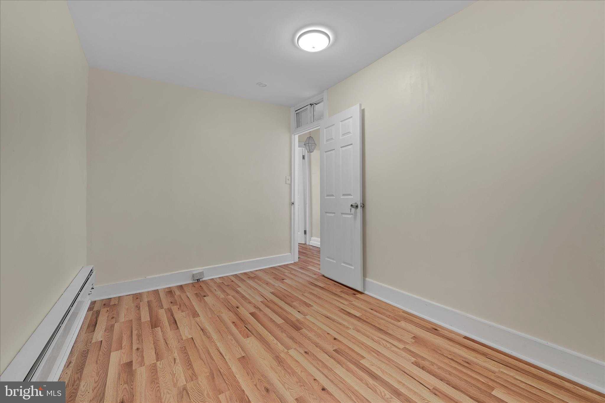 641 Bingaman St photo 11