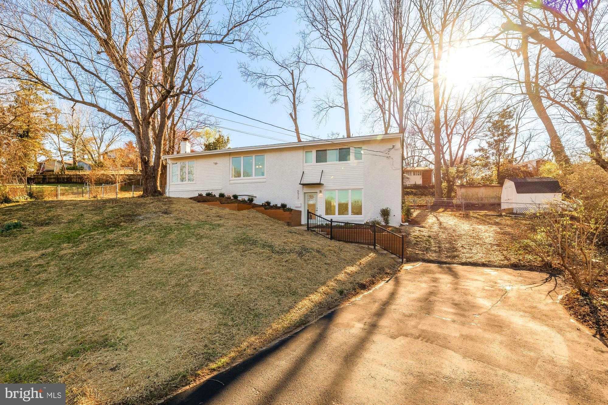 5512 Fiske Pl photo 2