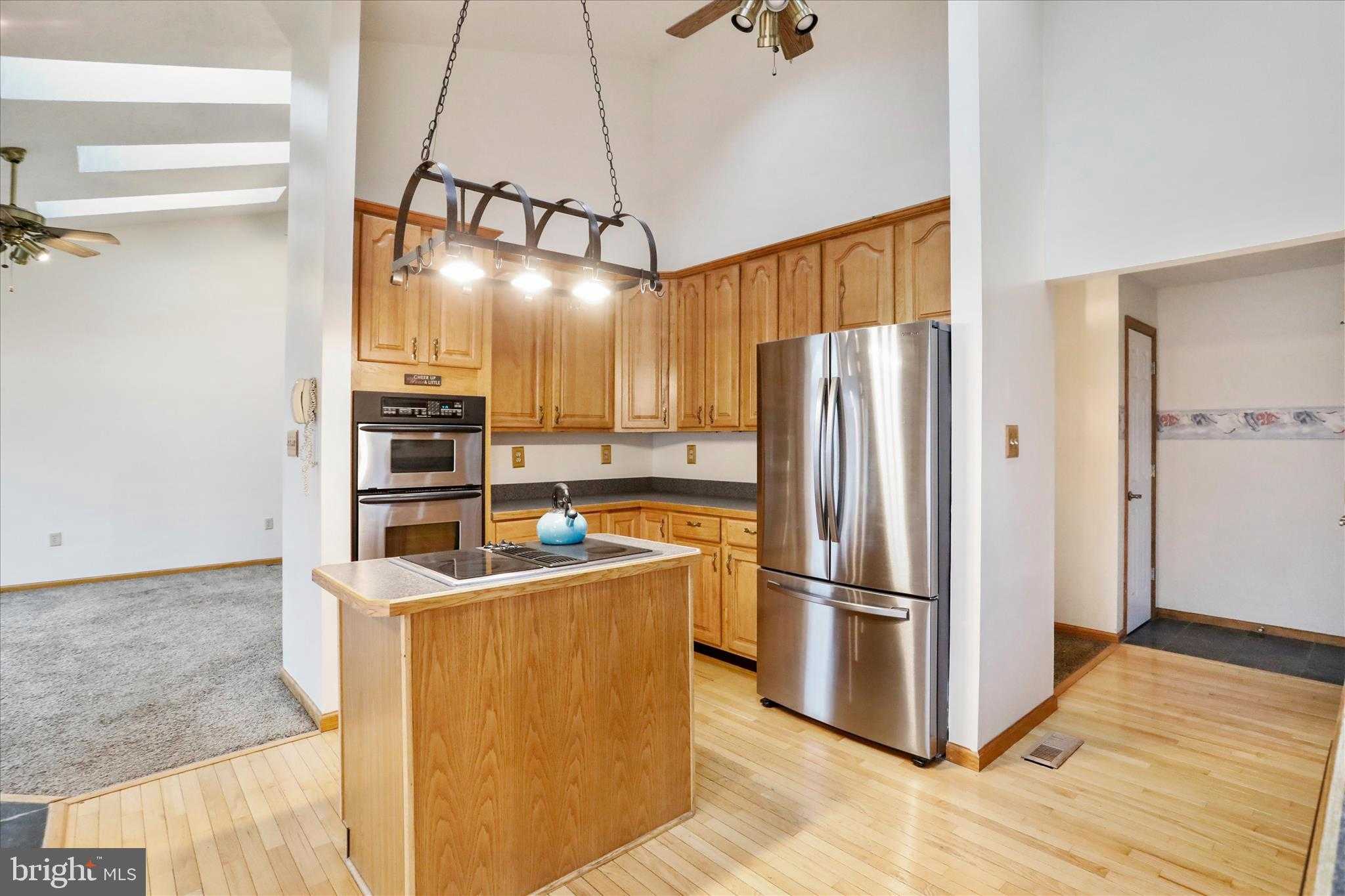 19200 Bowen Ln SE photo 11