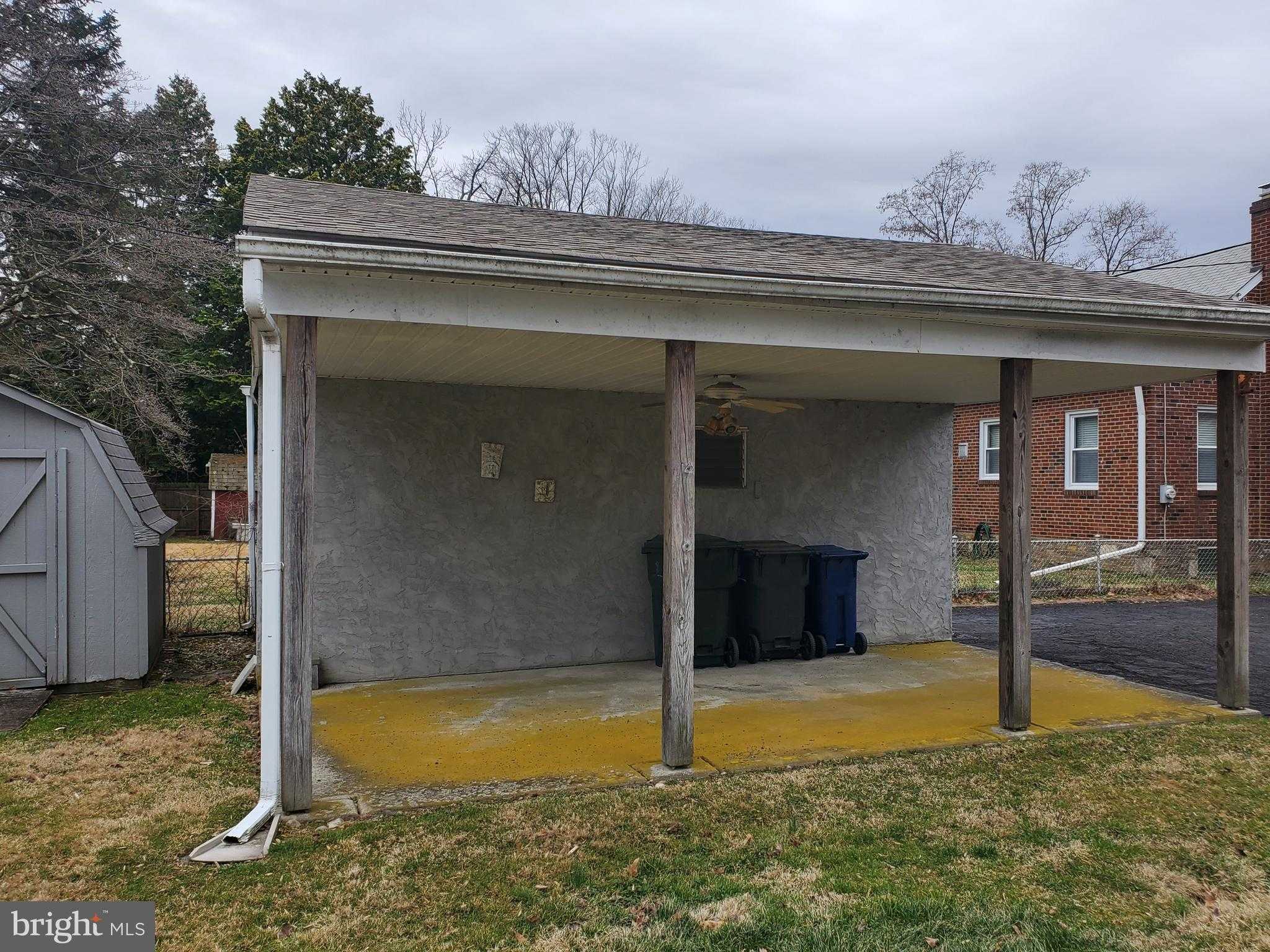 819 Longstreth Ave photo 19