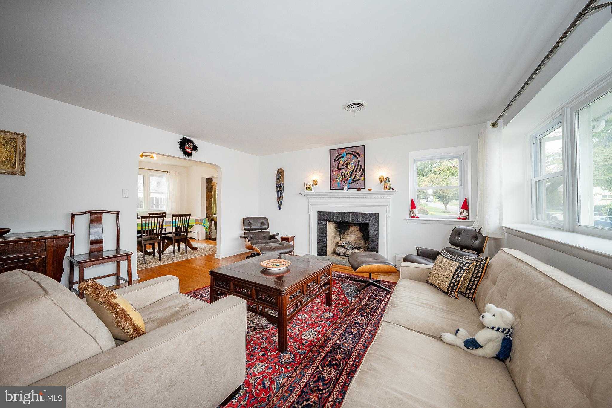 180 School St photo 3