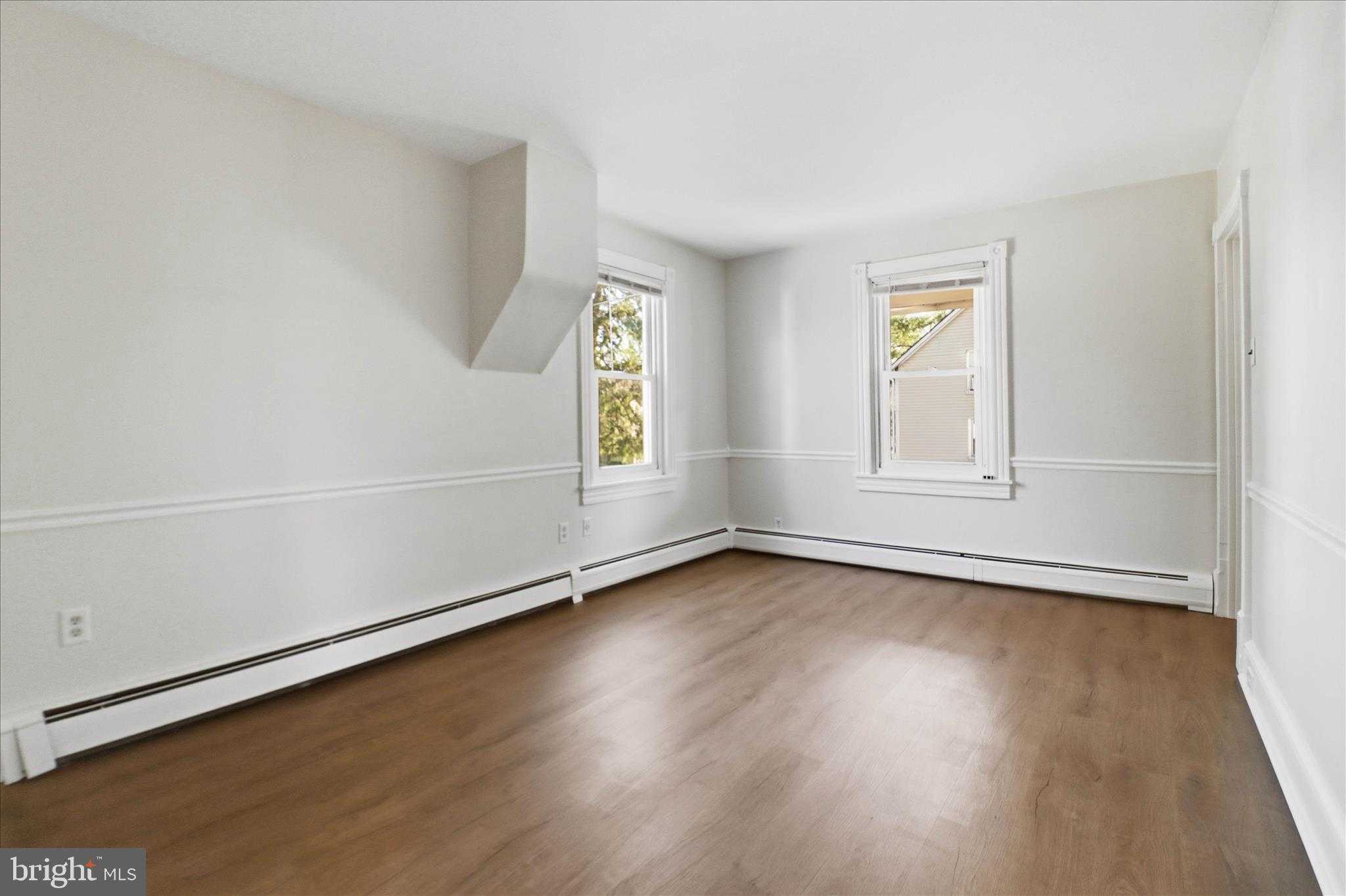 22 N Chestnut St photo 12