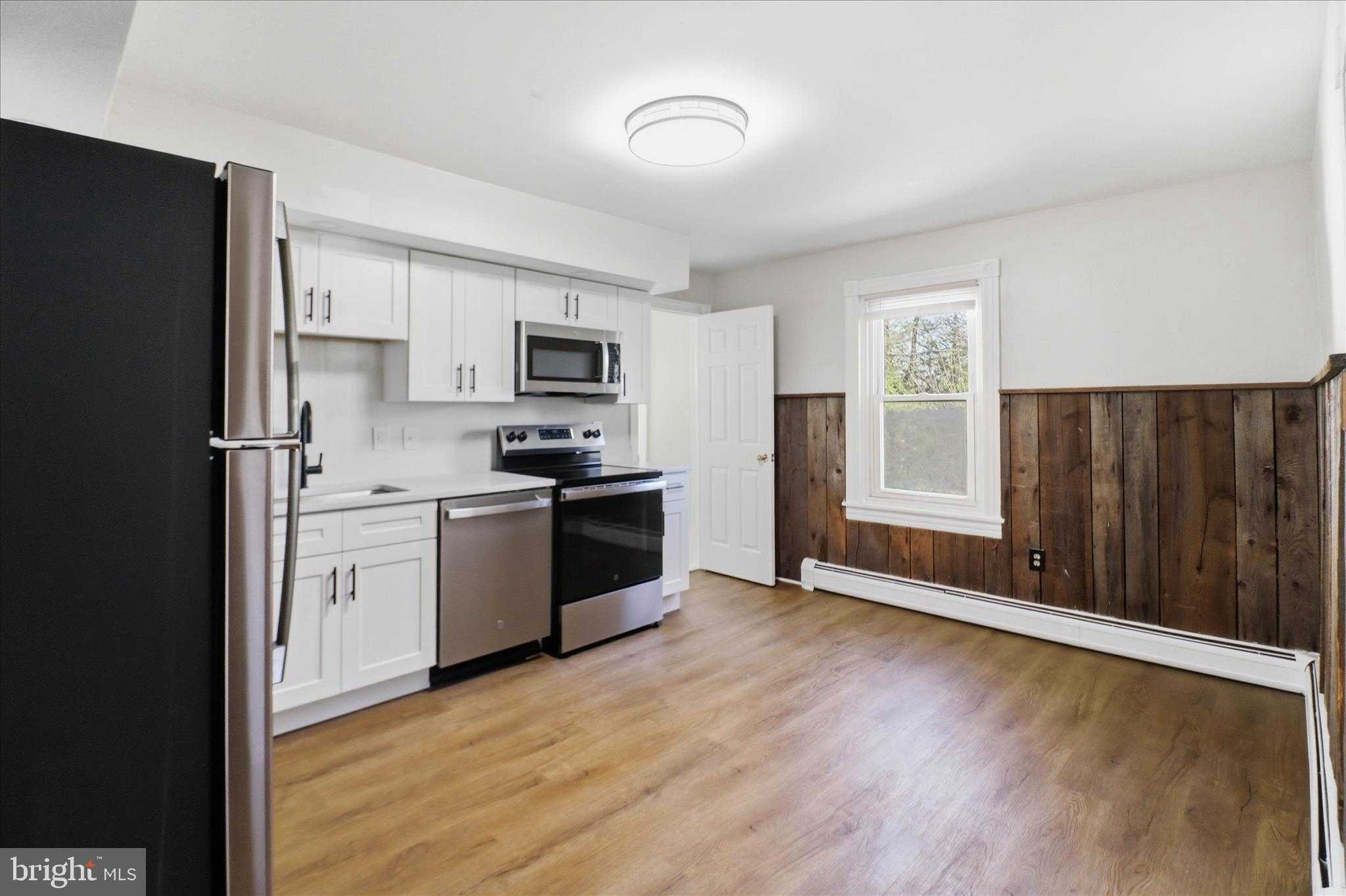 22 N Chestnut St photo 15