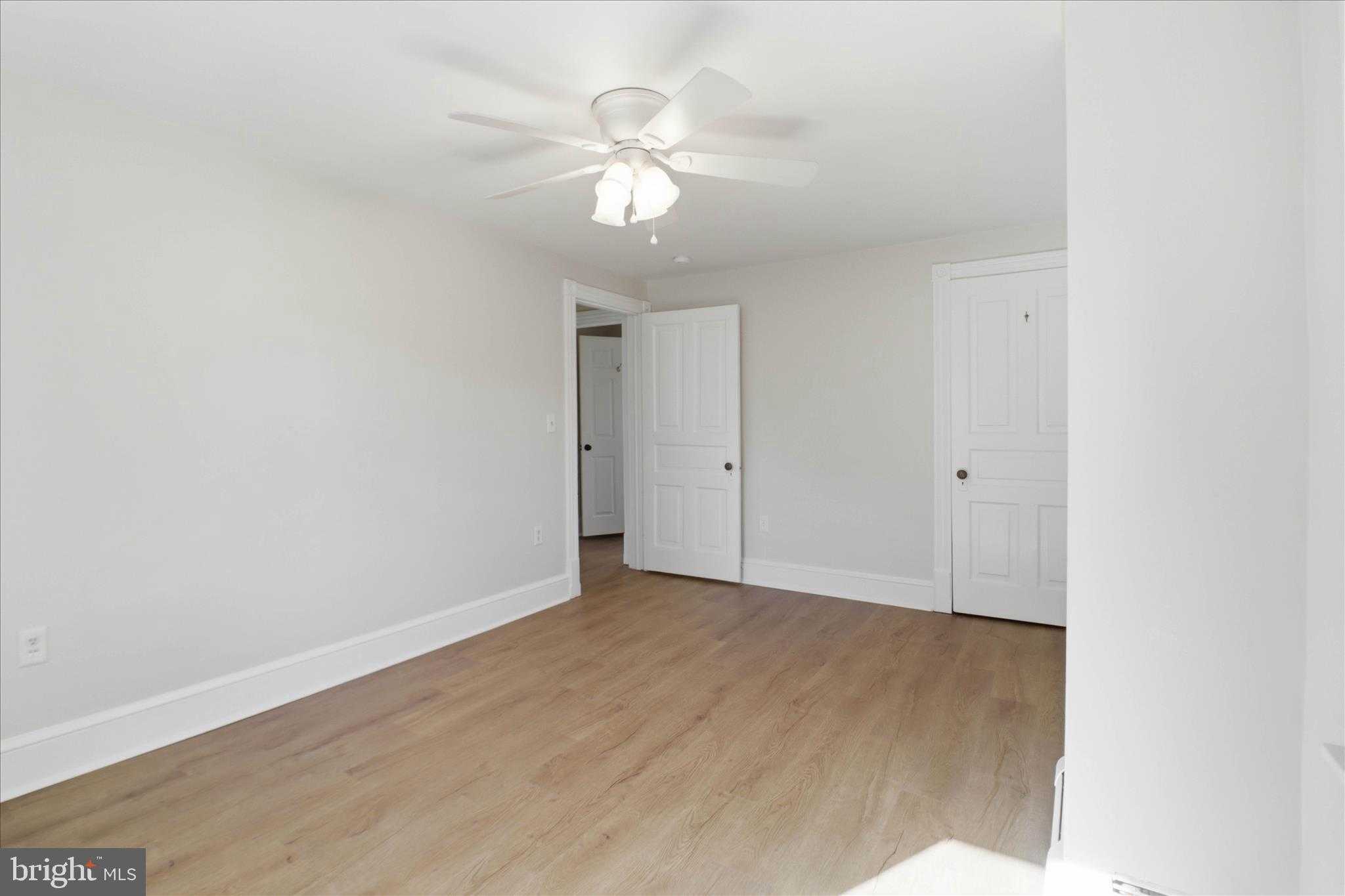 22 N Chestnut St photo 35