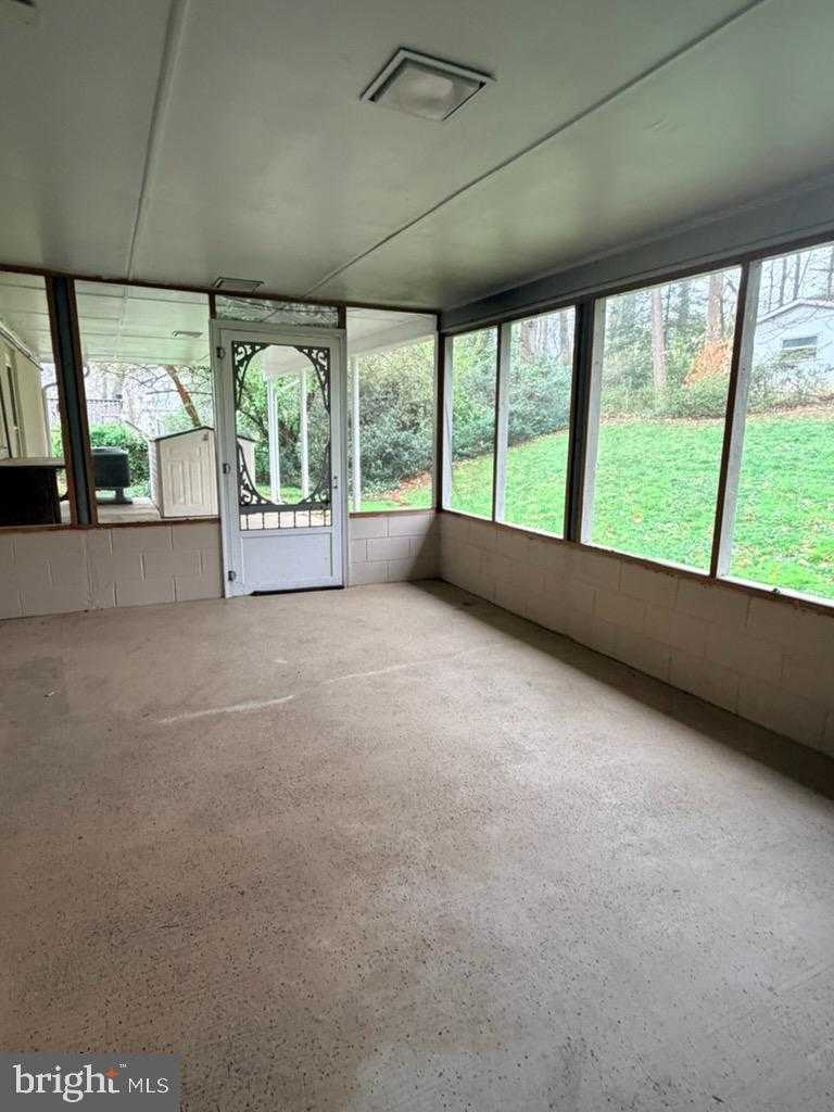 4807 Korvett Dr photo 13