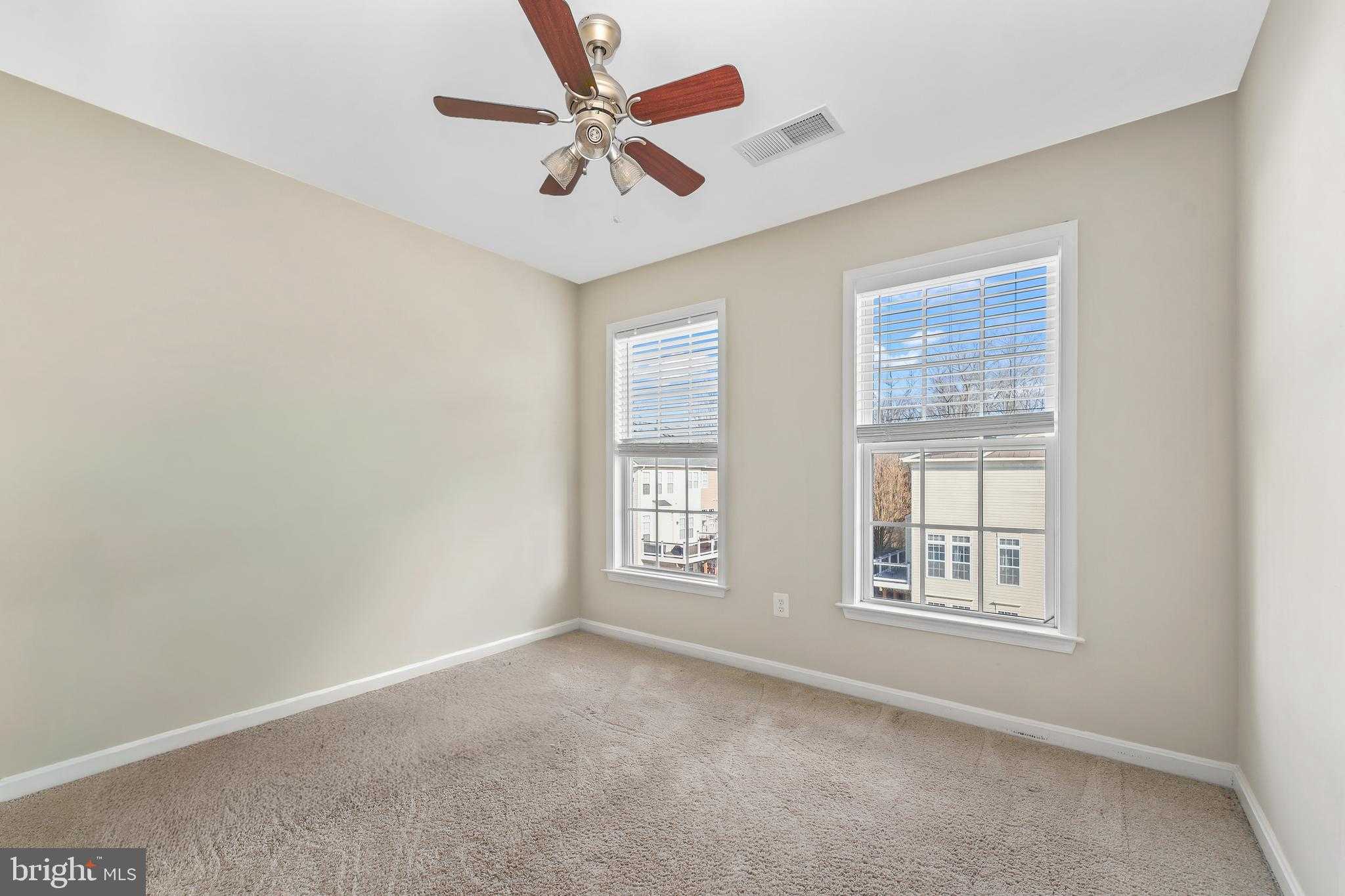 22047 Avonworth Sq photo 26