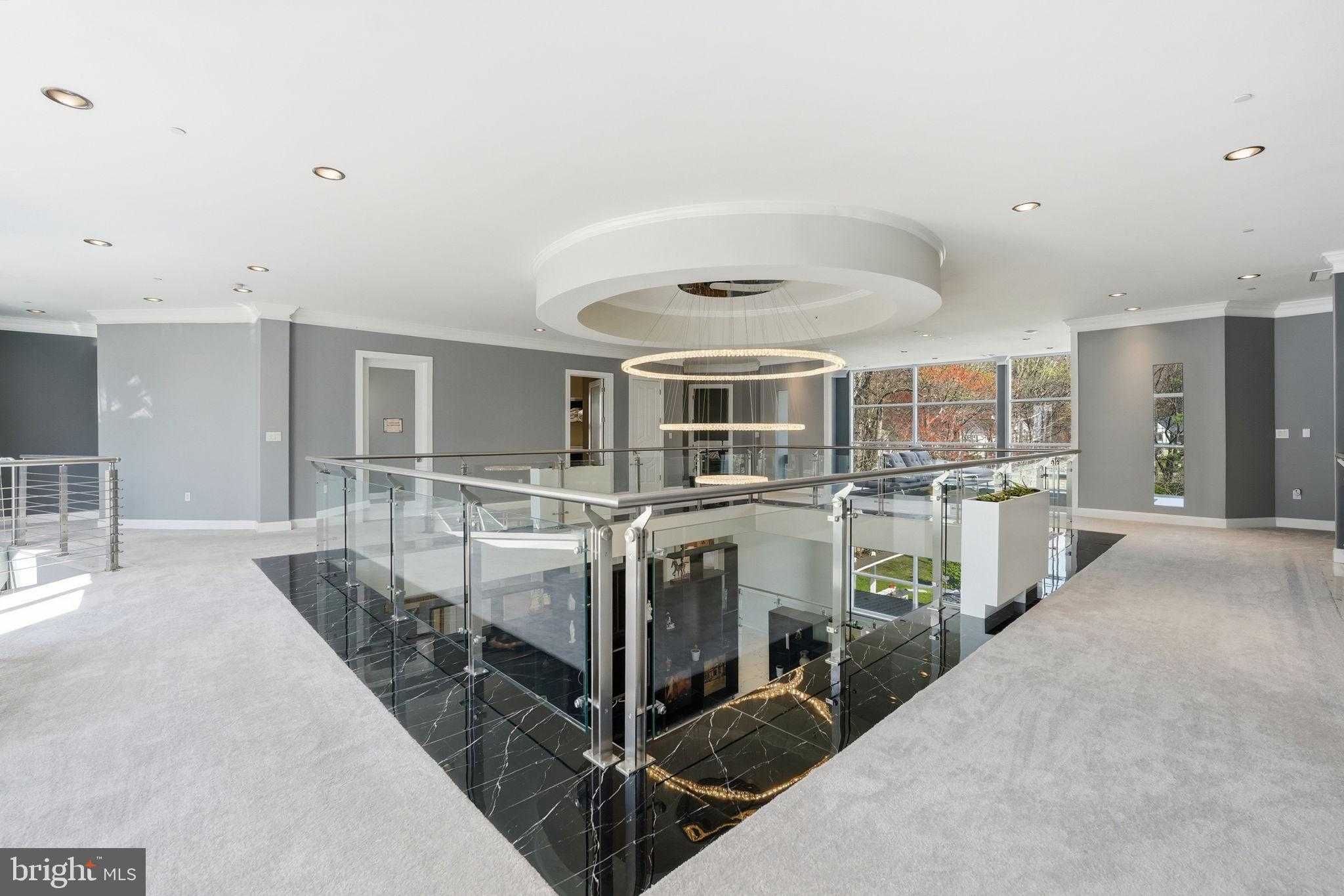 10405 Boswell Ln photo 20