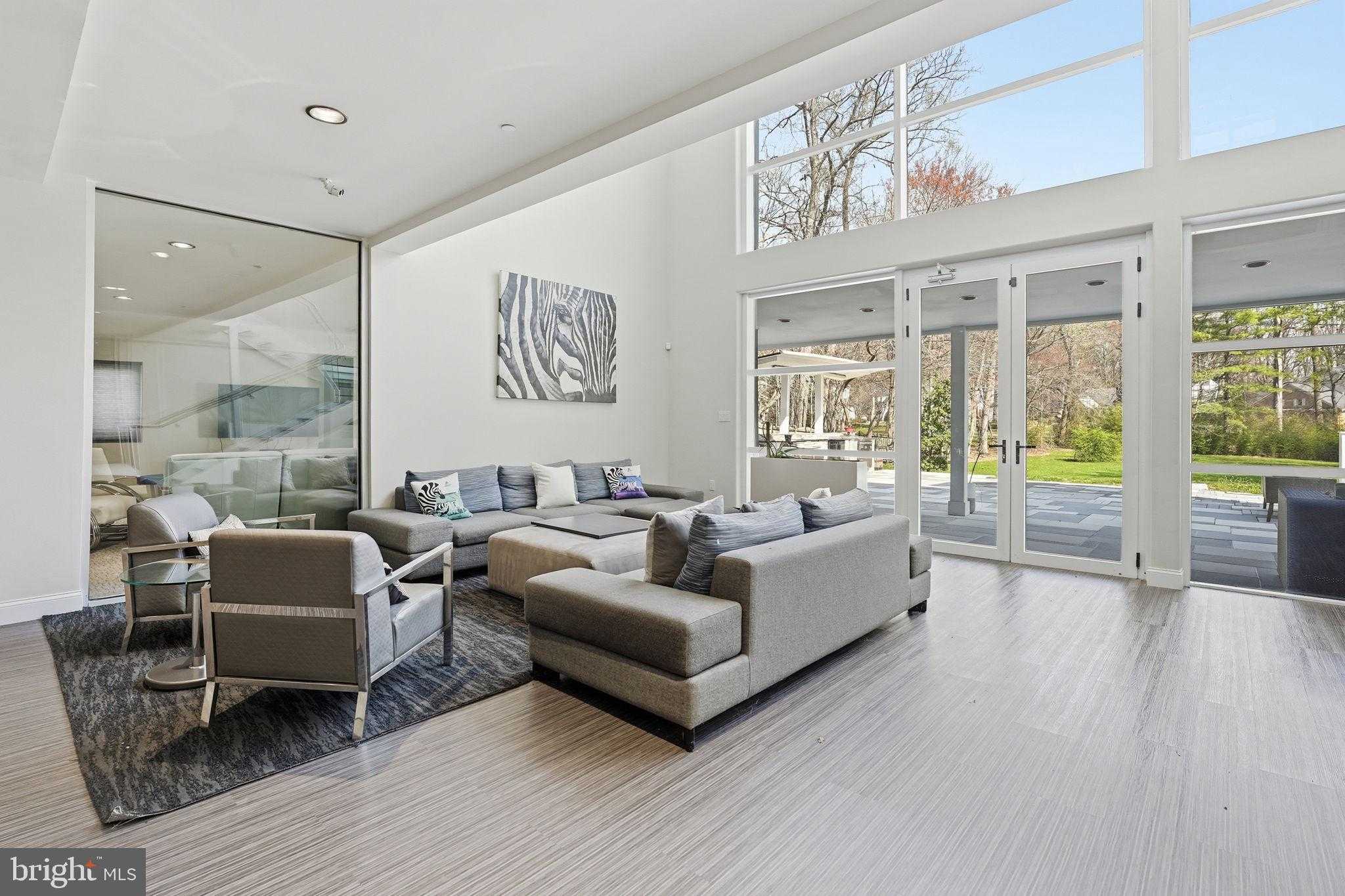 10405 Boswell Ln photo 29