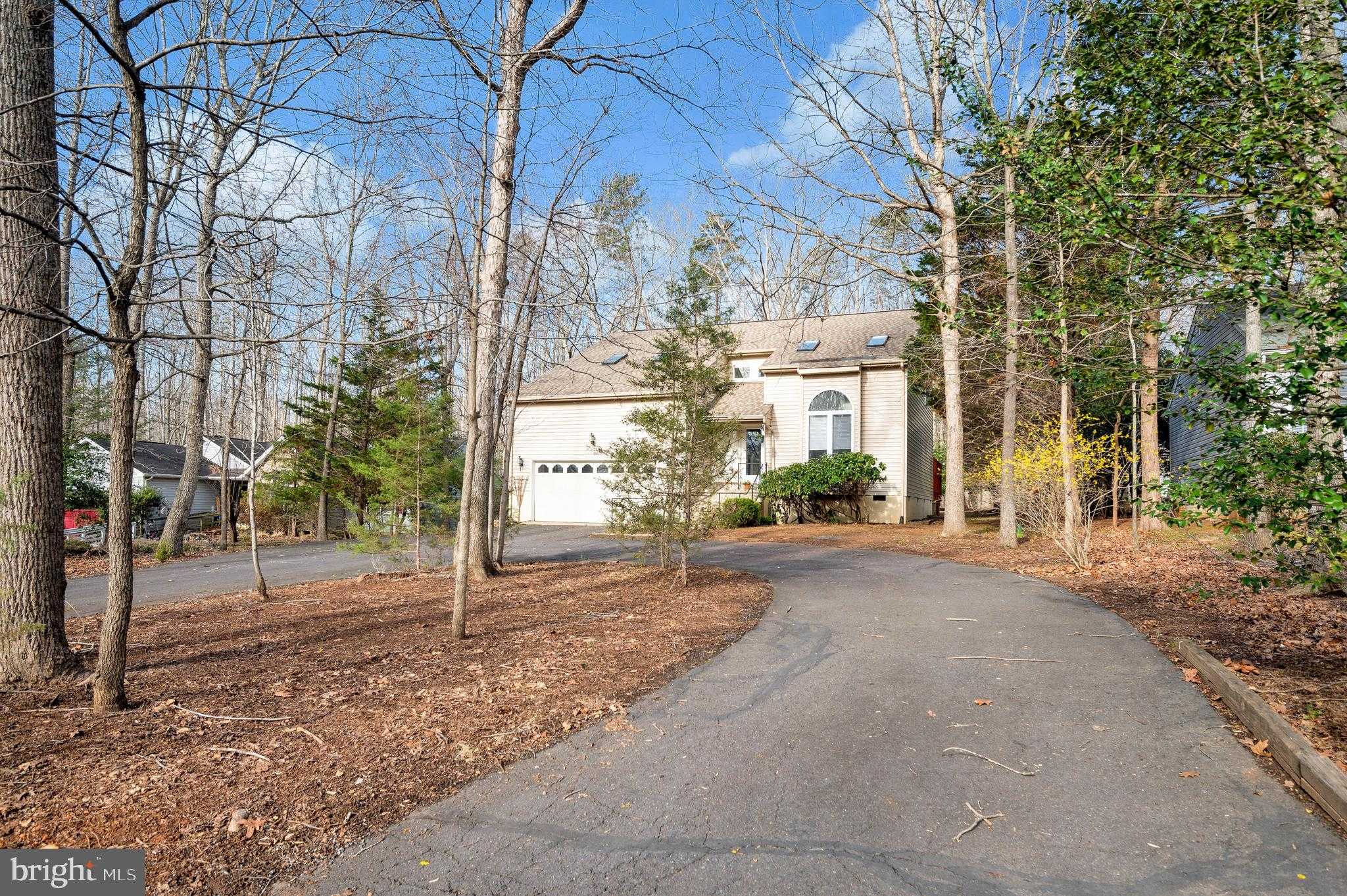 1023 Eastover Pkwy photo 2