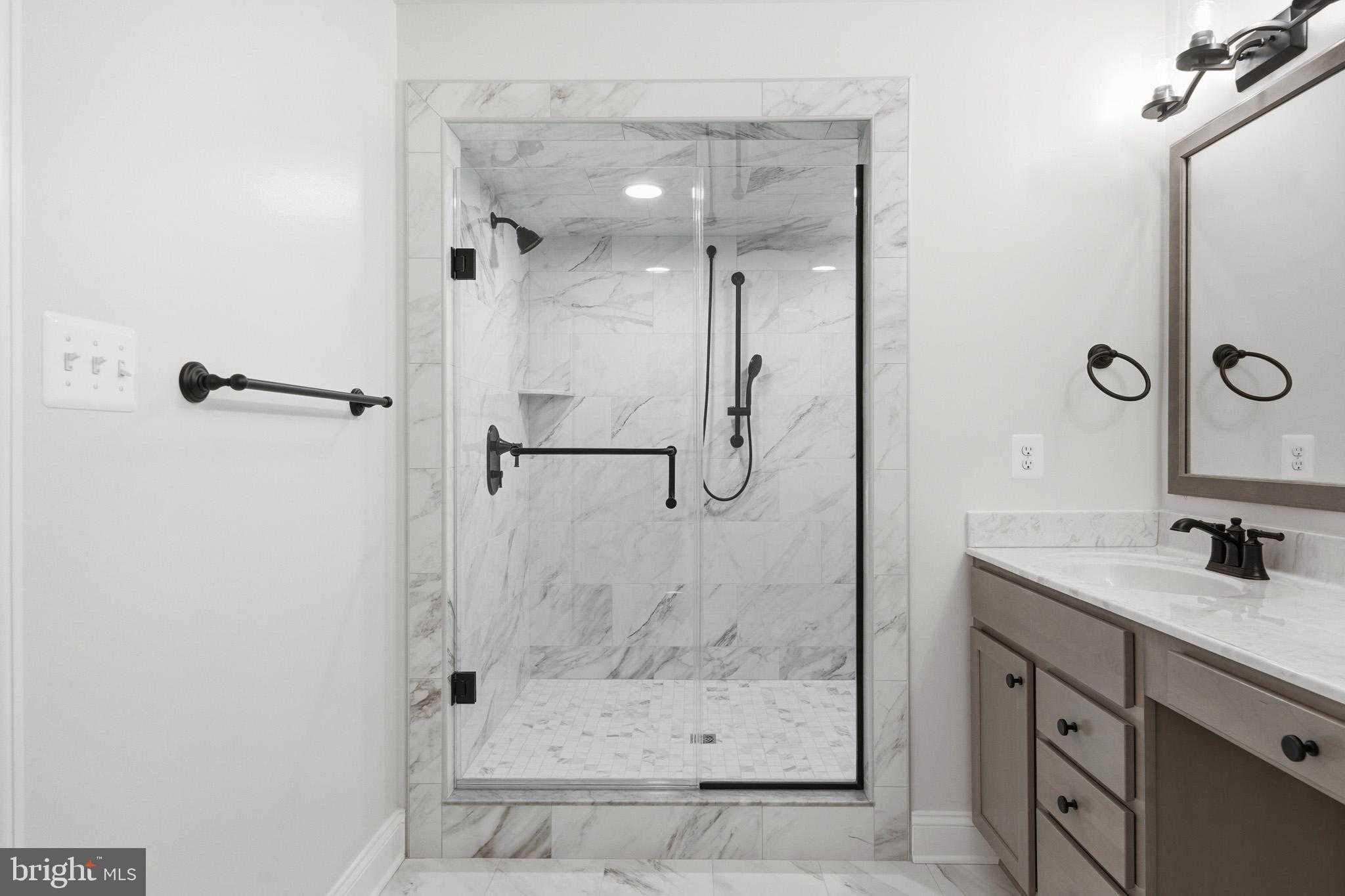 106 Potomac CT photo 27