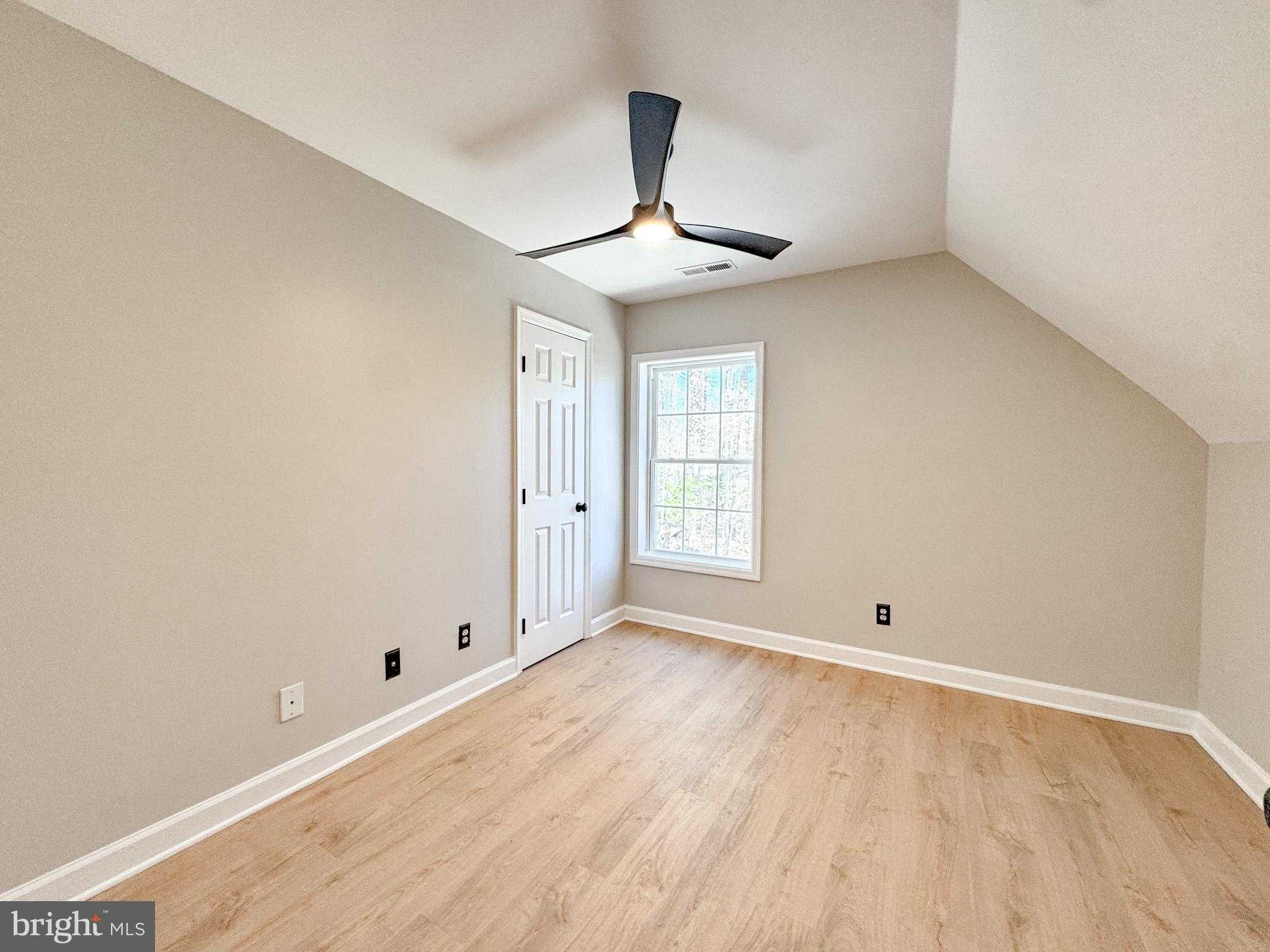 3631 Breaknock Rd photo 35