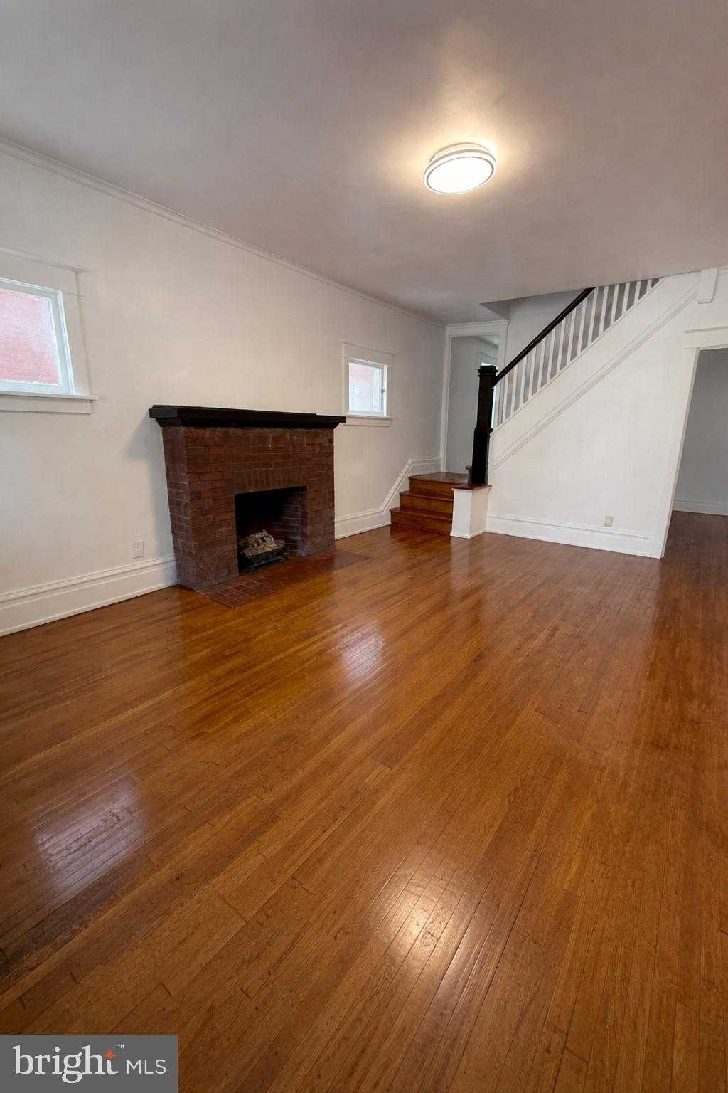 1204 N 16th St photo 3