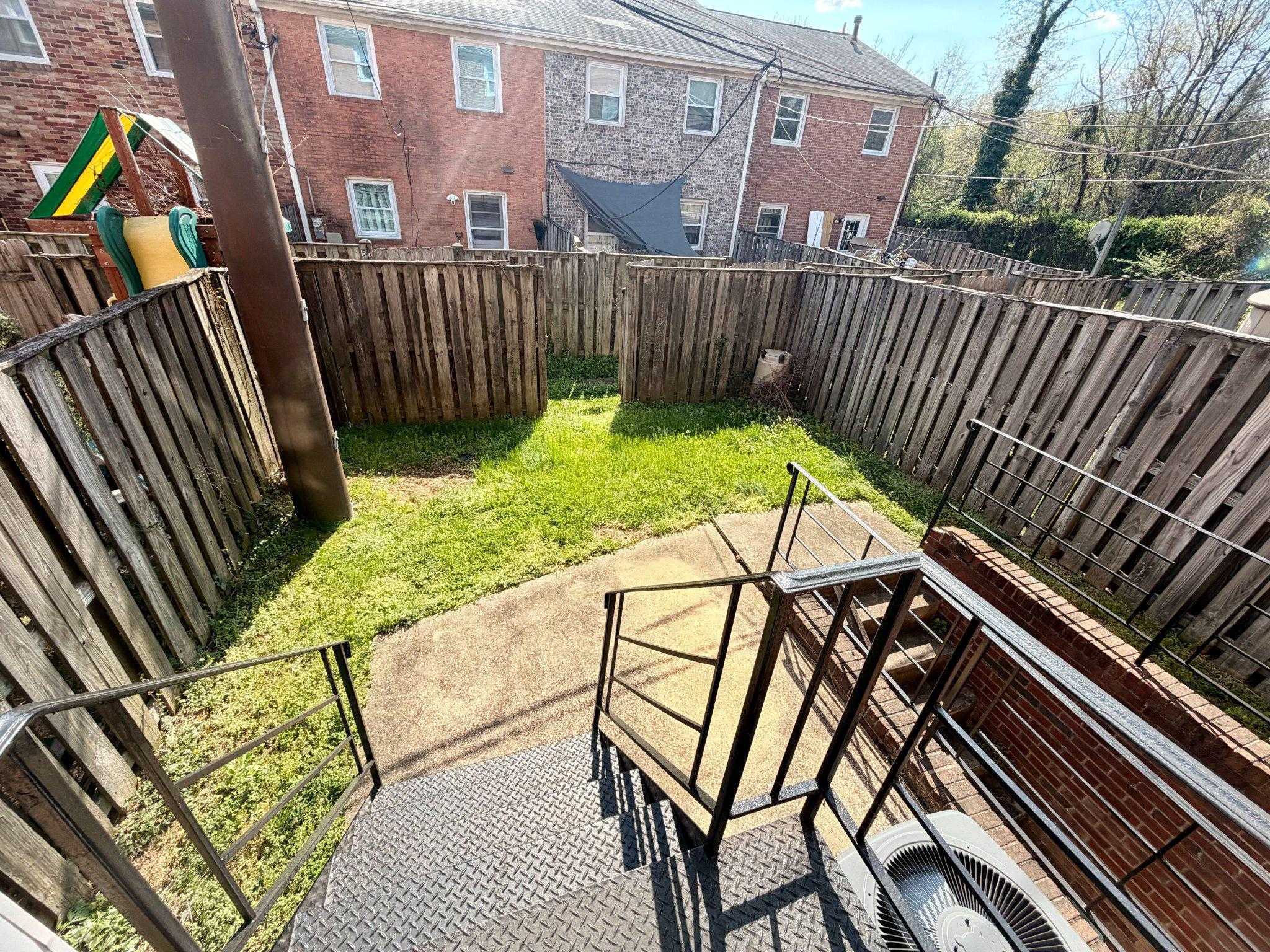 5129 Clacton Ave # 68 photo 21