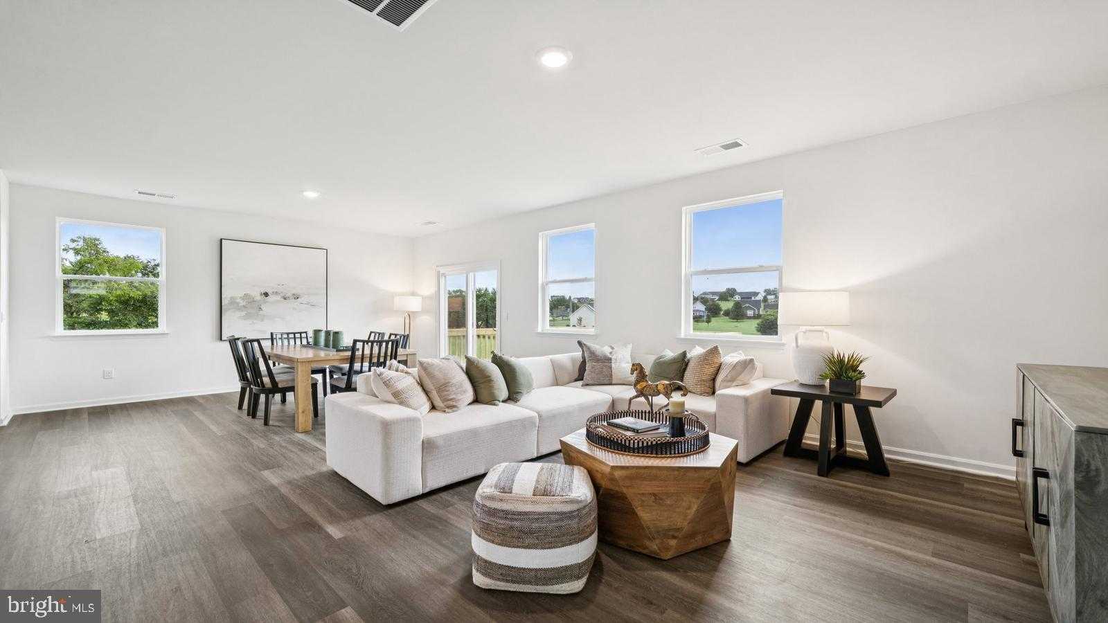 Sterling Way photo 27