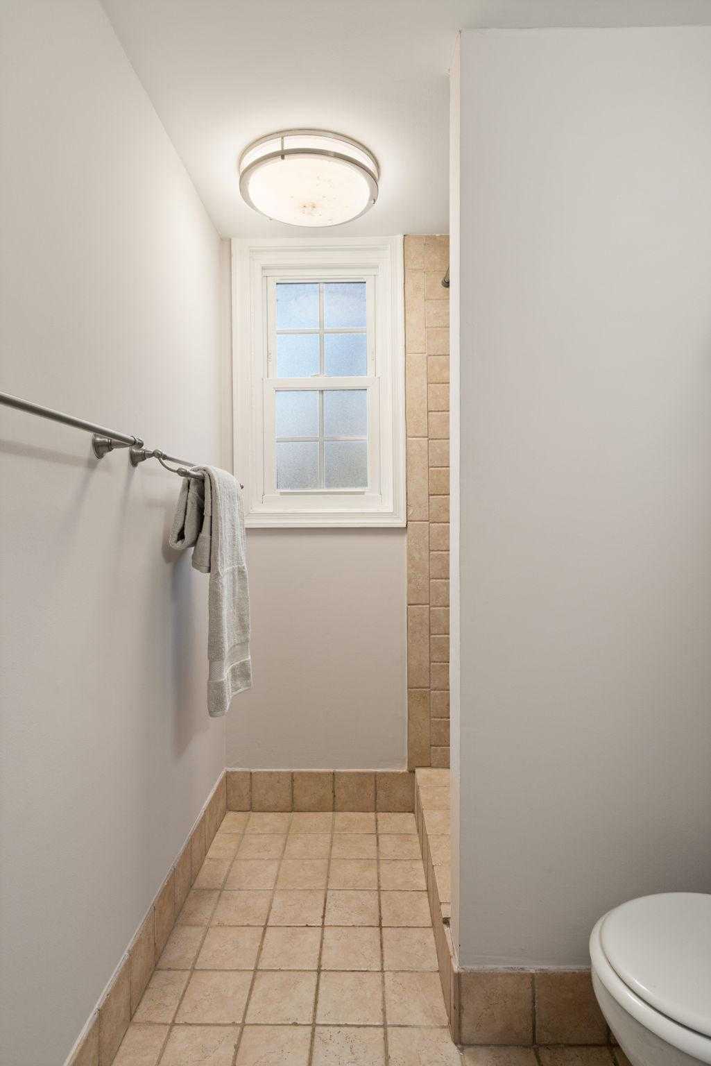 7600 Kingsbury Rd photo 18