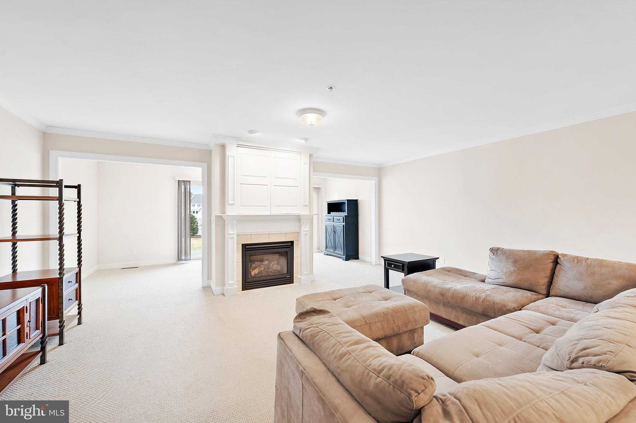 9701 Village Ln photo 8