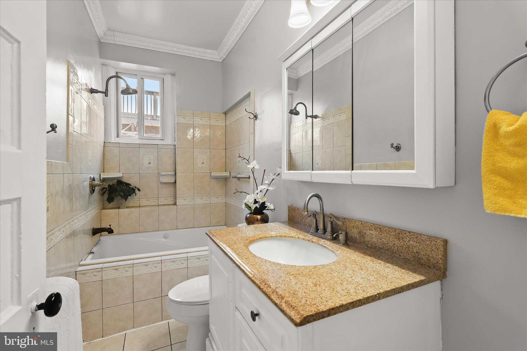 5019 Midwood Ave photo 18