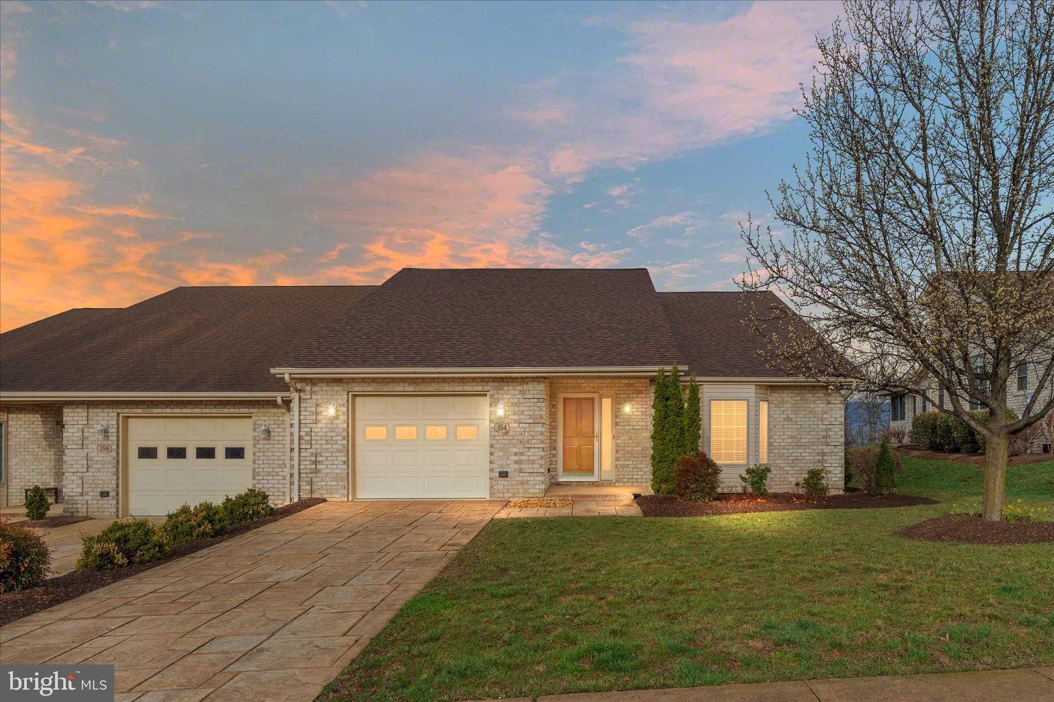 154 Daniel CT, Strasburg