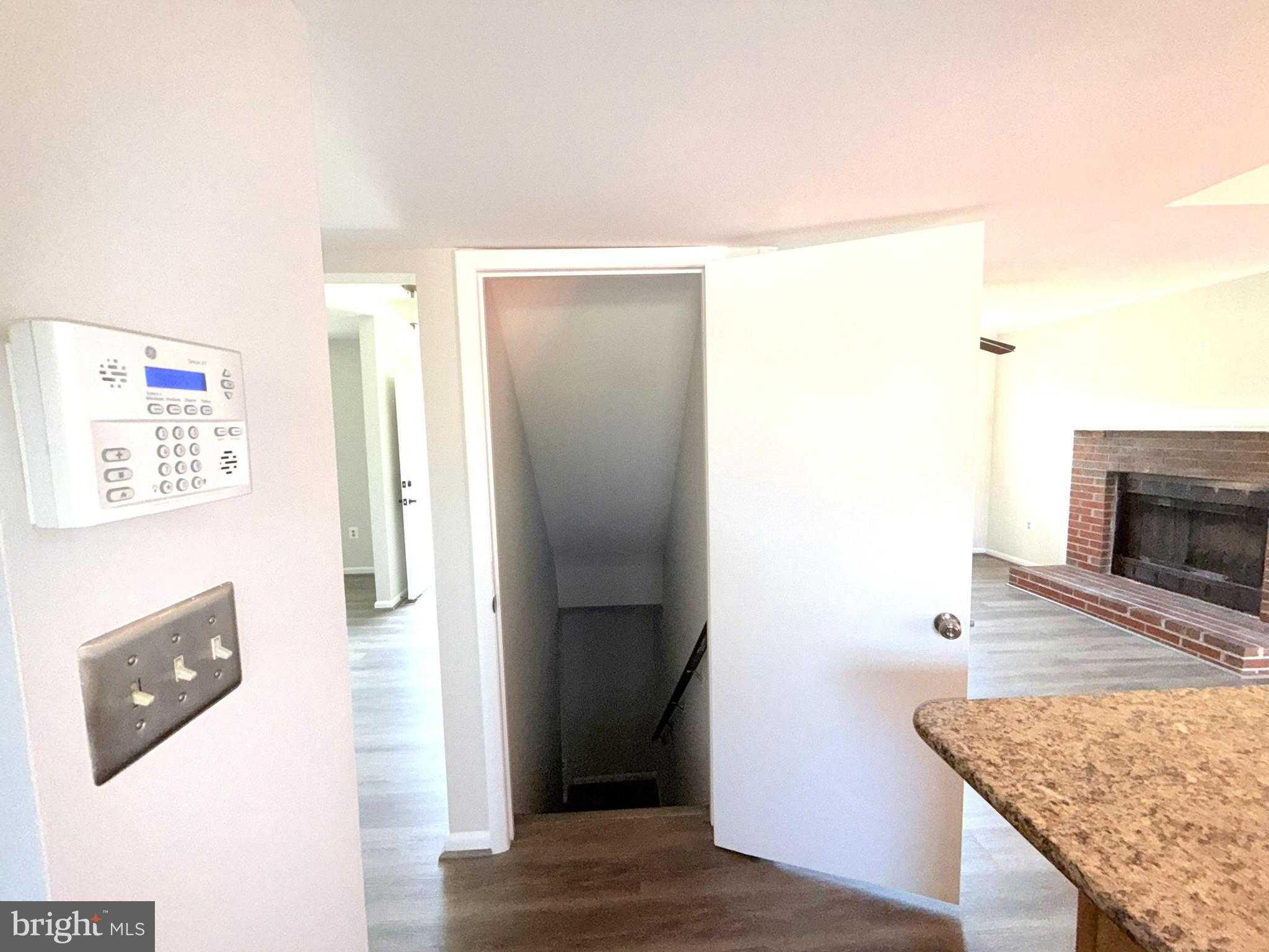 6012 Phillipp CT photo 14