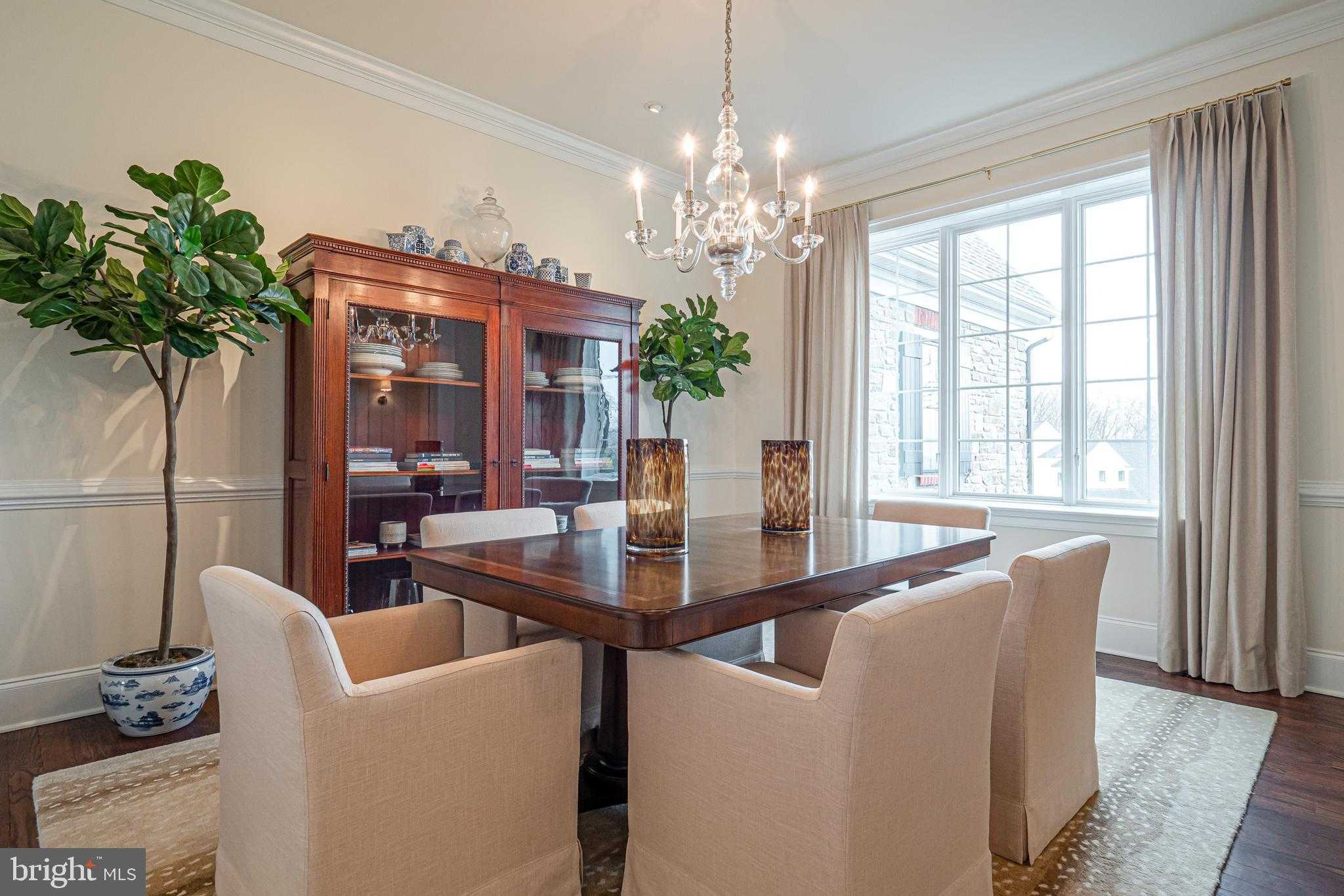 1345 Carolannes Way photo 7