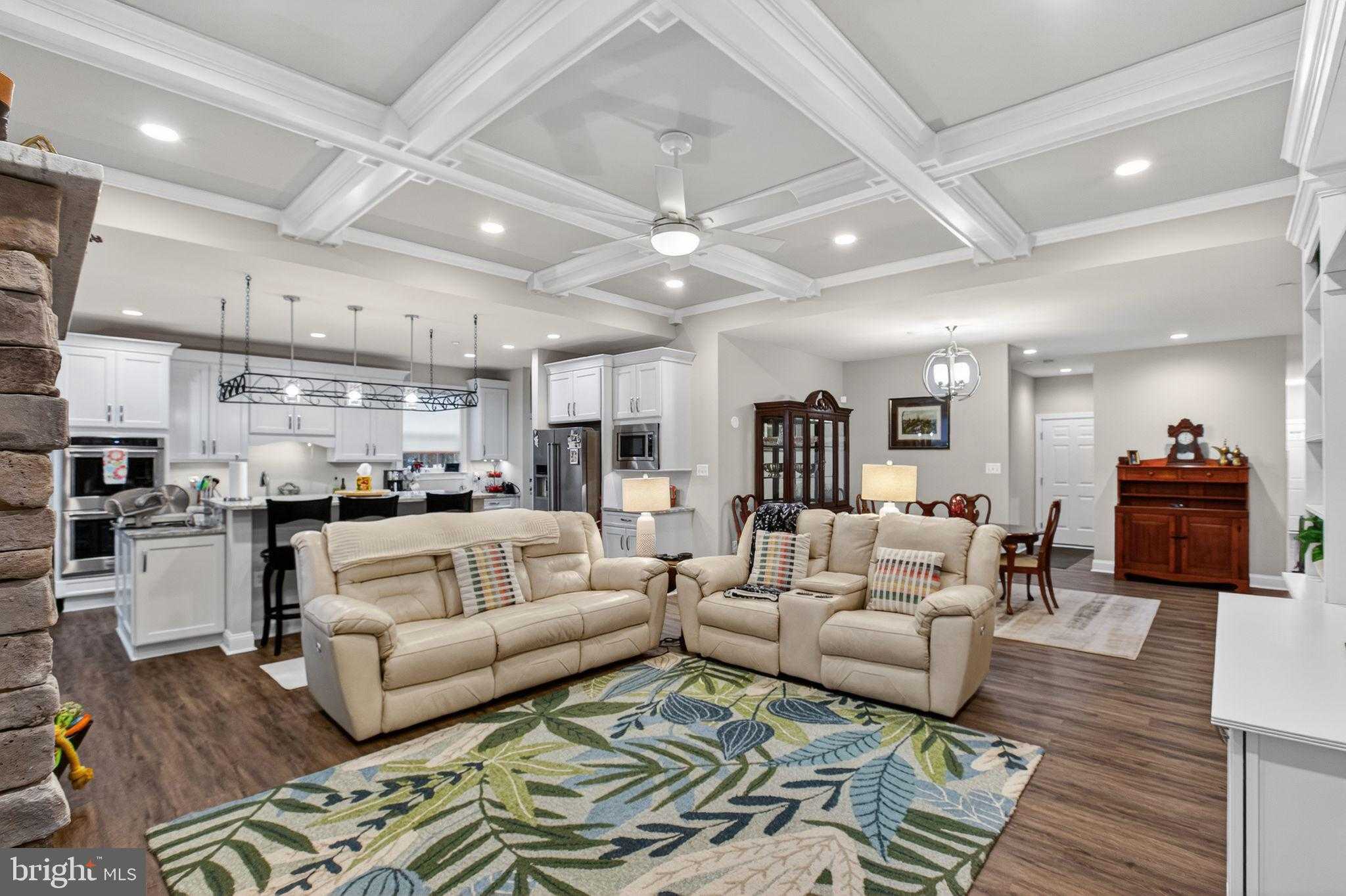 14730 Locust CT photo 8