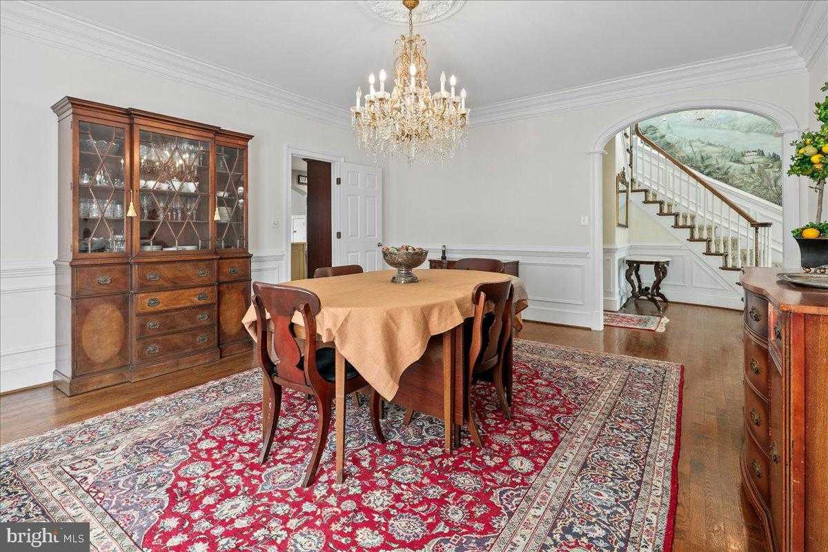 9498 Lynnhall Pl photo 28