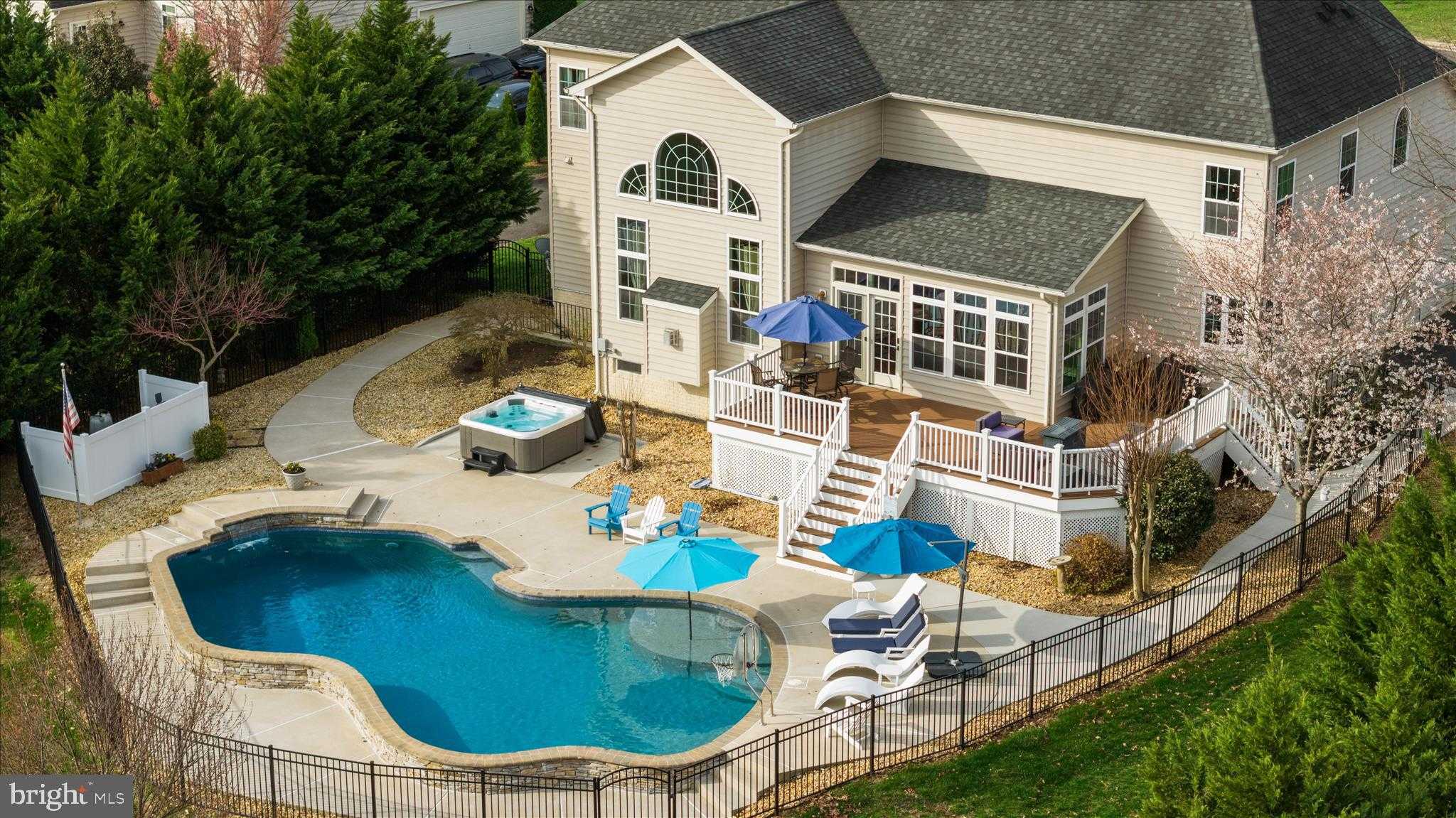 7494 Edington Dr photo 82