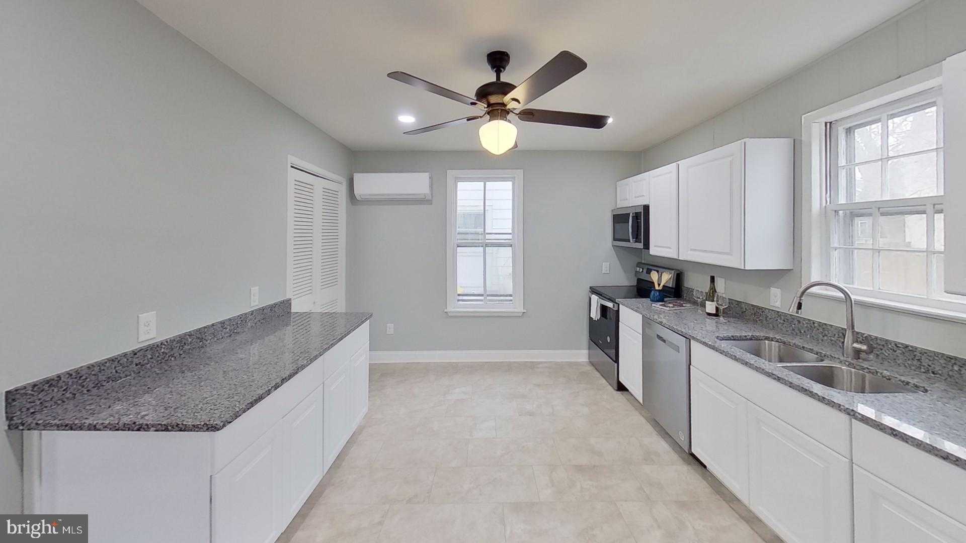 101 W End Ave photo 12