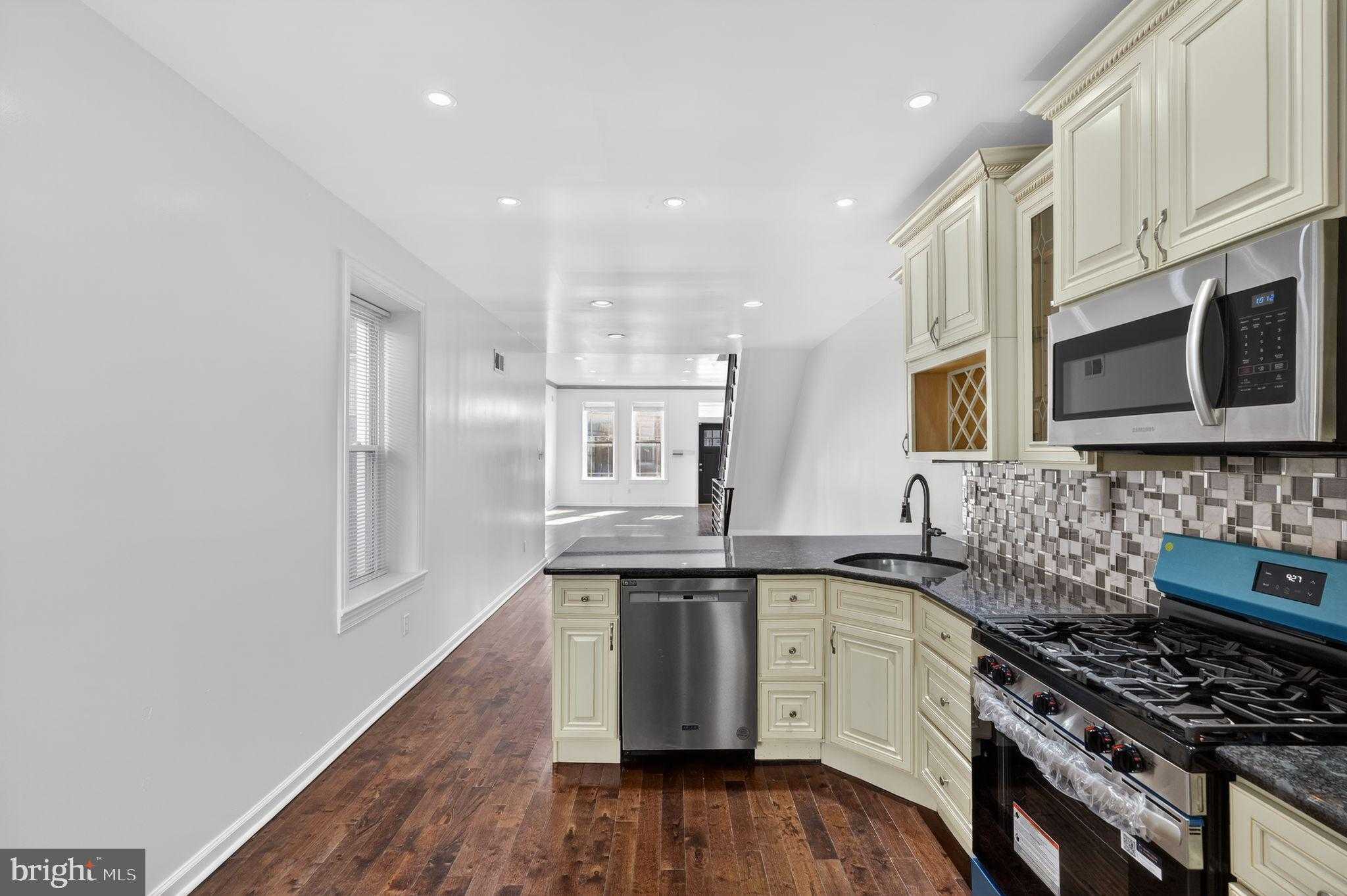 1622 S 15th St photo 9