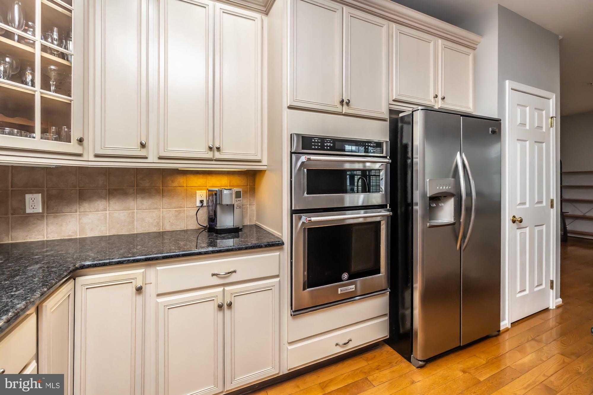 406 Dornishwood Pl photo 7