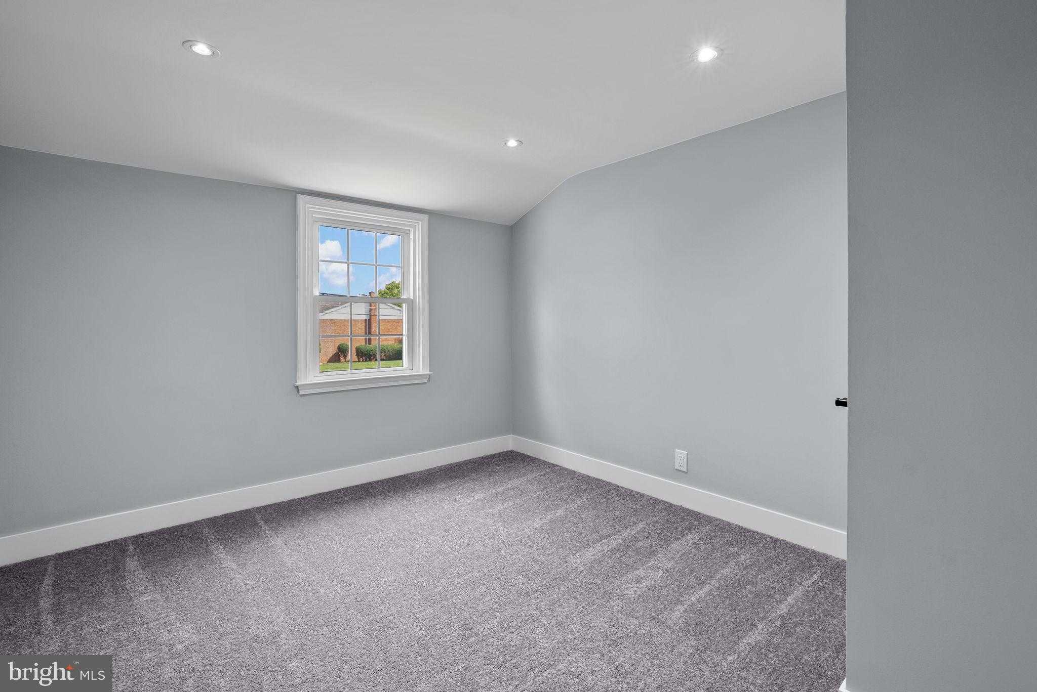 160 Church Rd photo 13