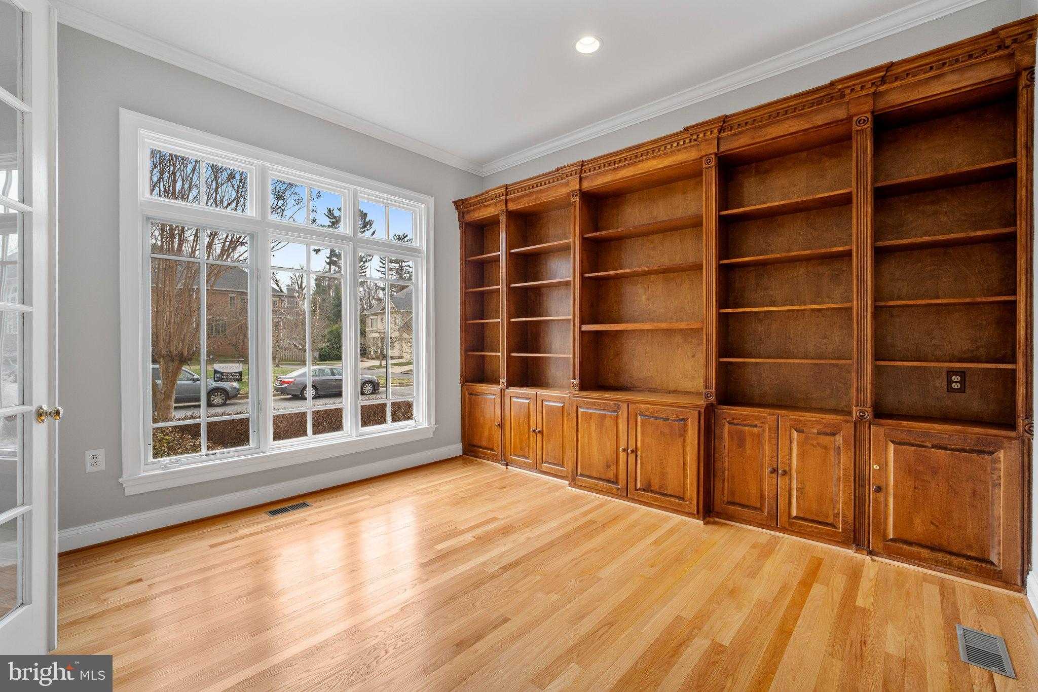 6723 Honesty Dr photo 19