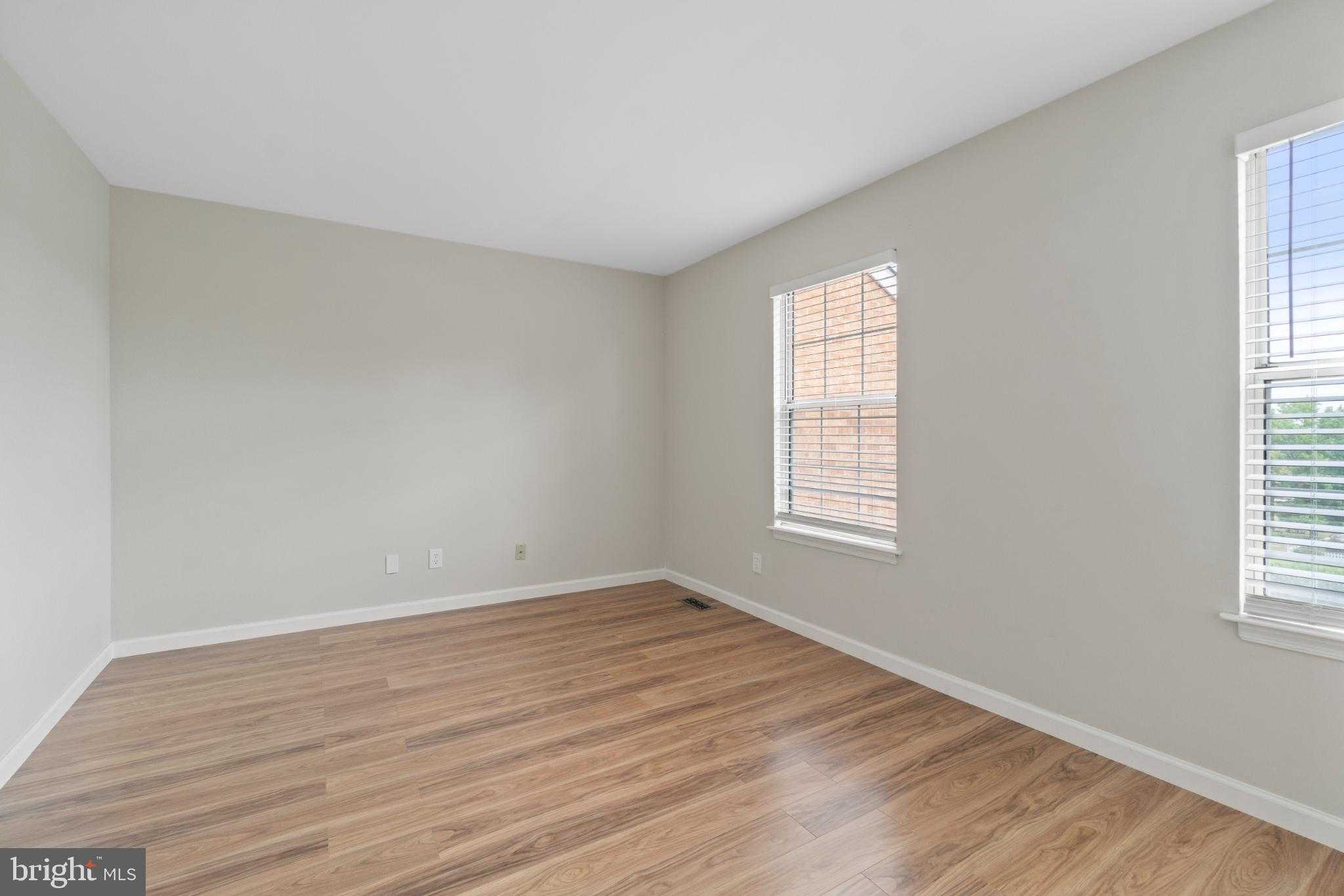 1004 Dartmouth Glen Way photo 17