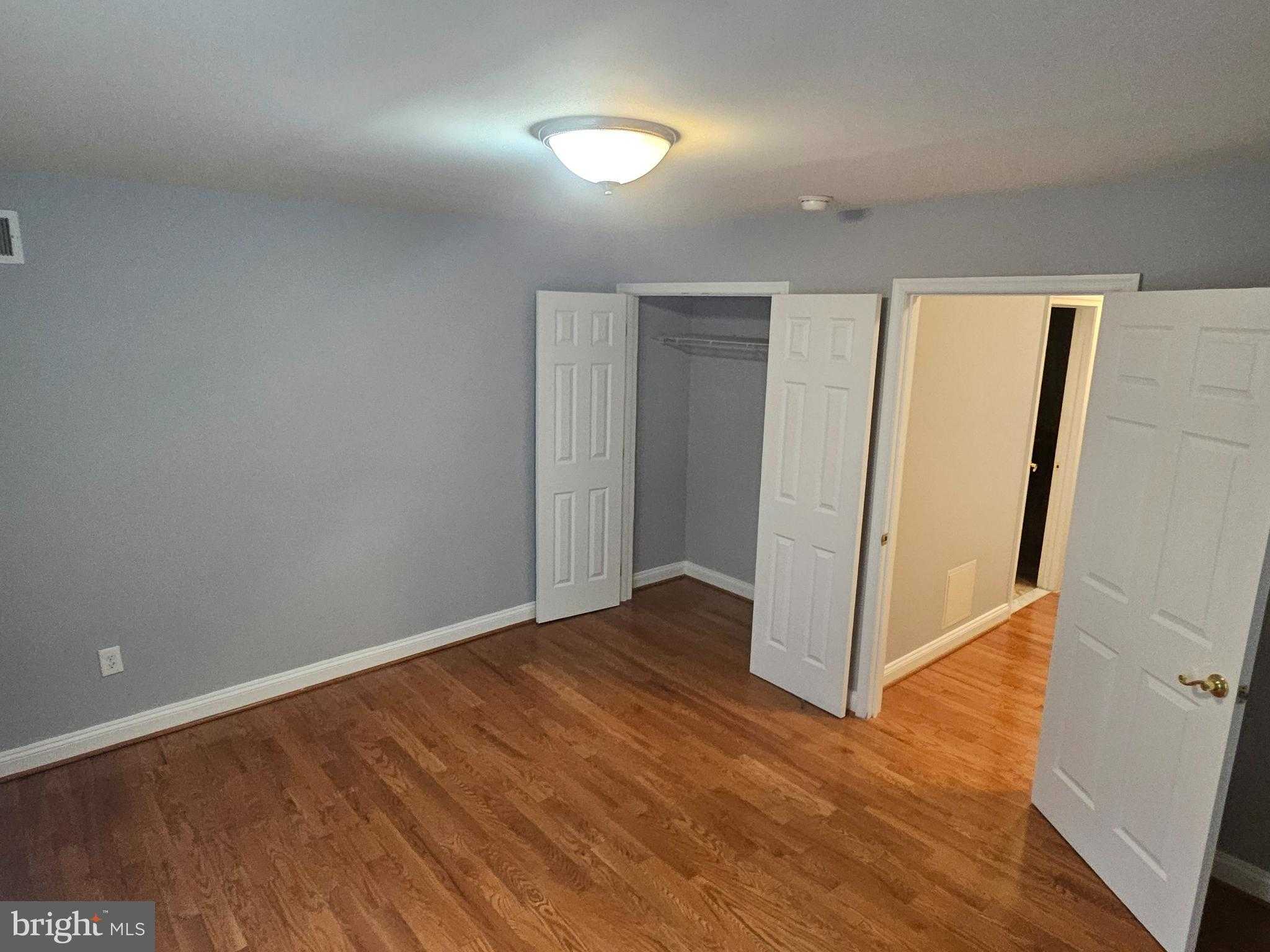 1740 Fleet St photo 14