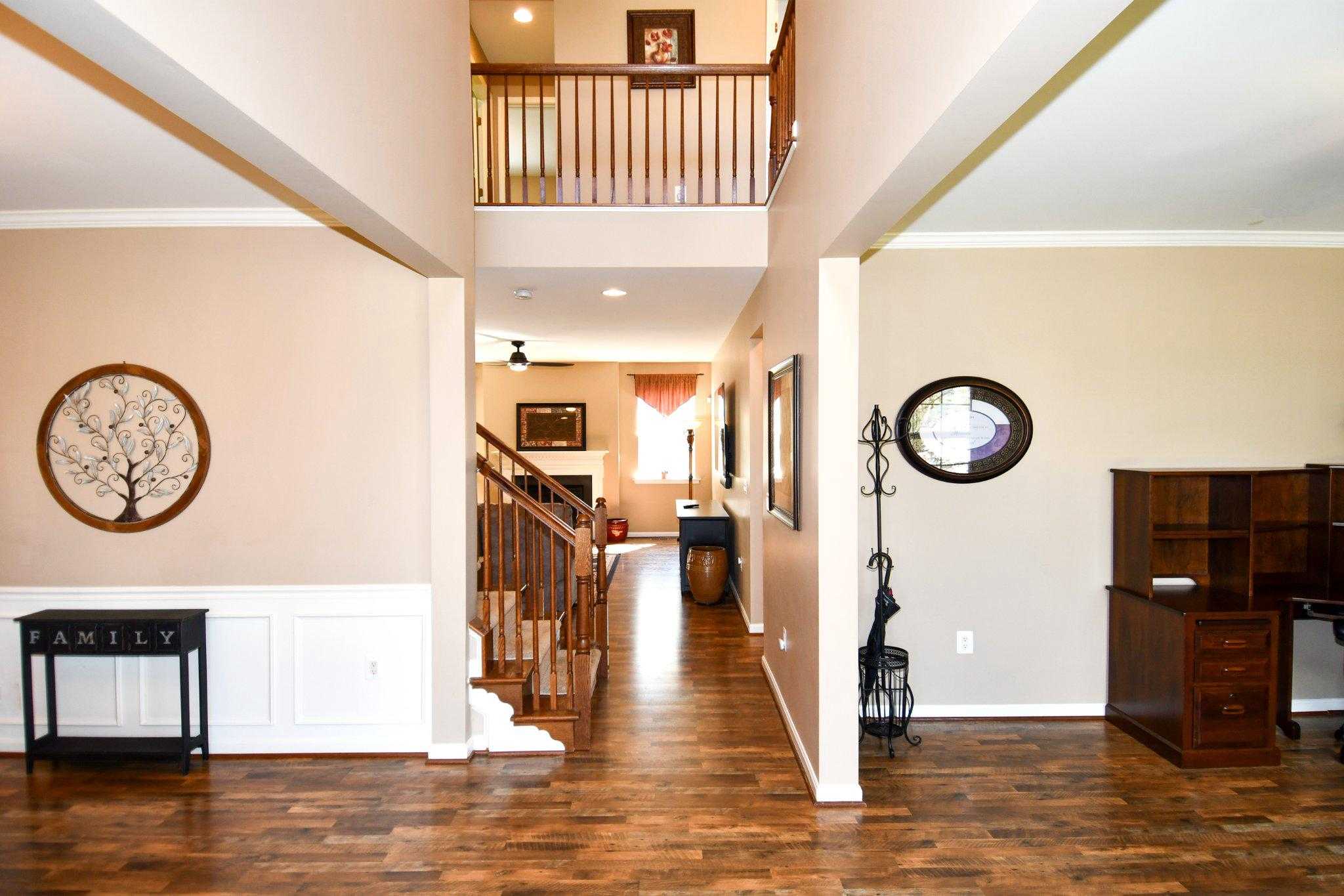 16323 Boatswain Cir photo 2