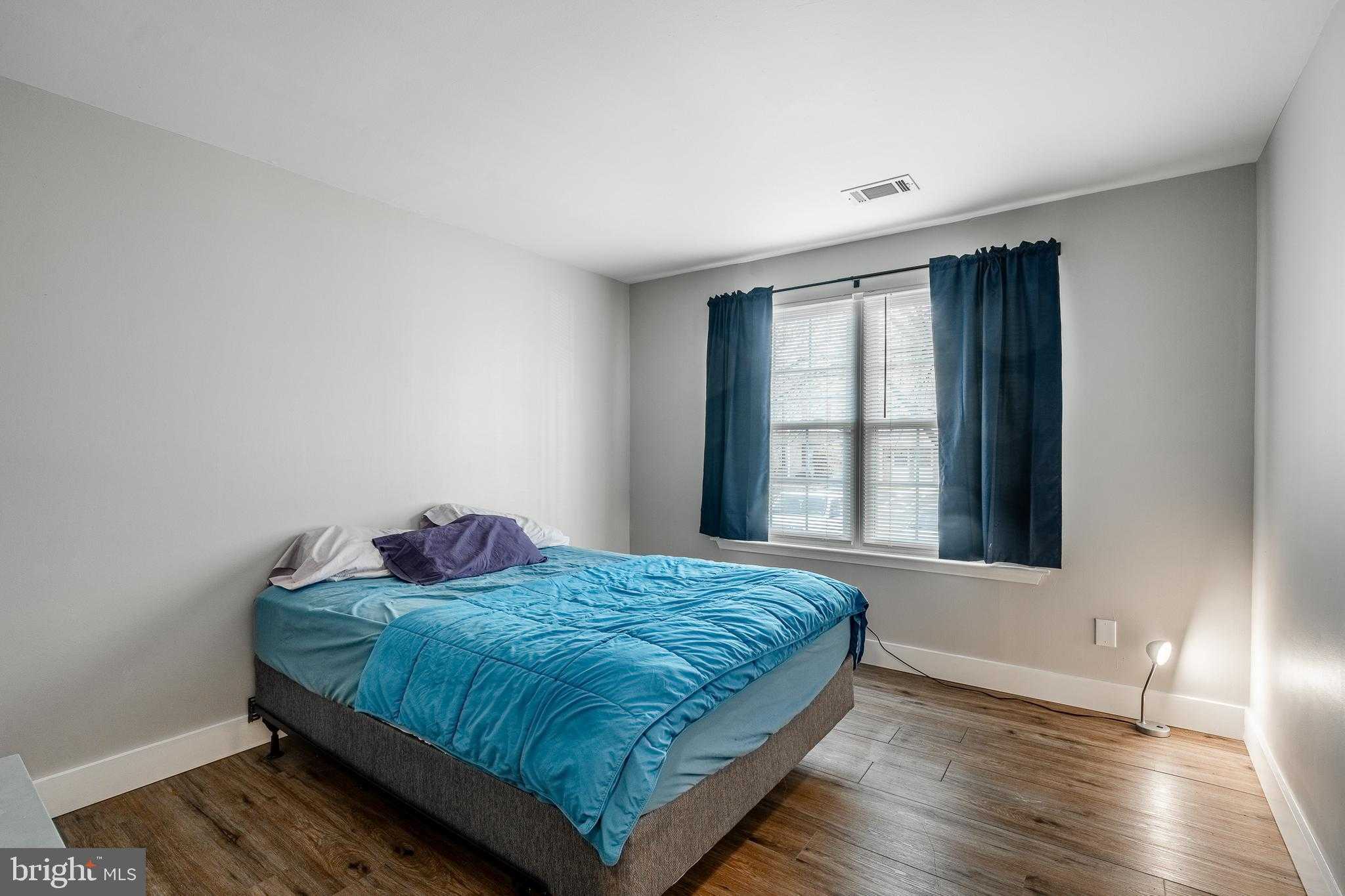 112 Wendover Dr photo 13